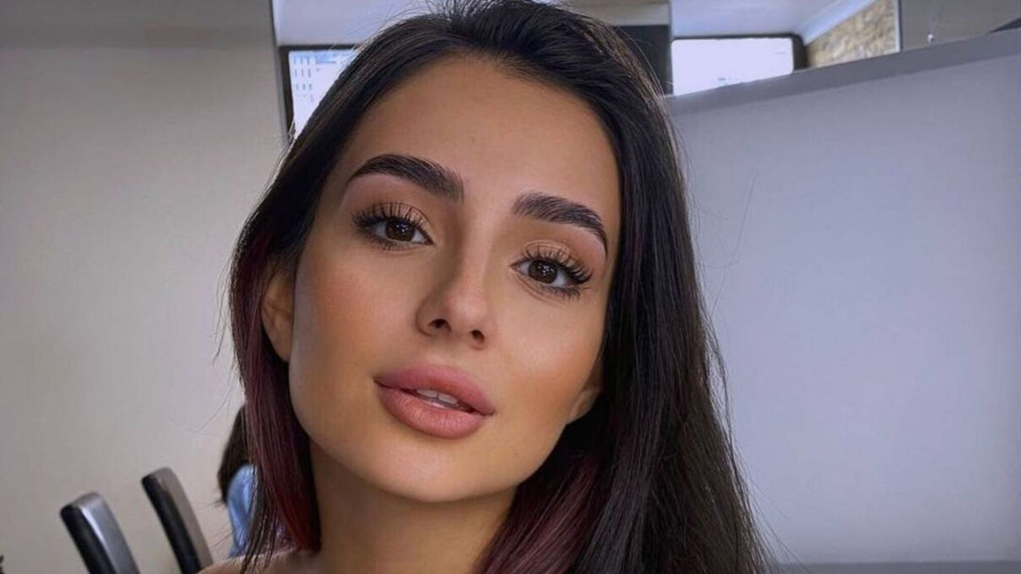 Блоггерша призывает присоединиться к ней и показать свои фото в поезде