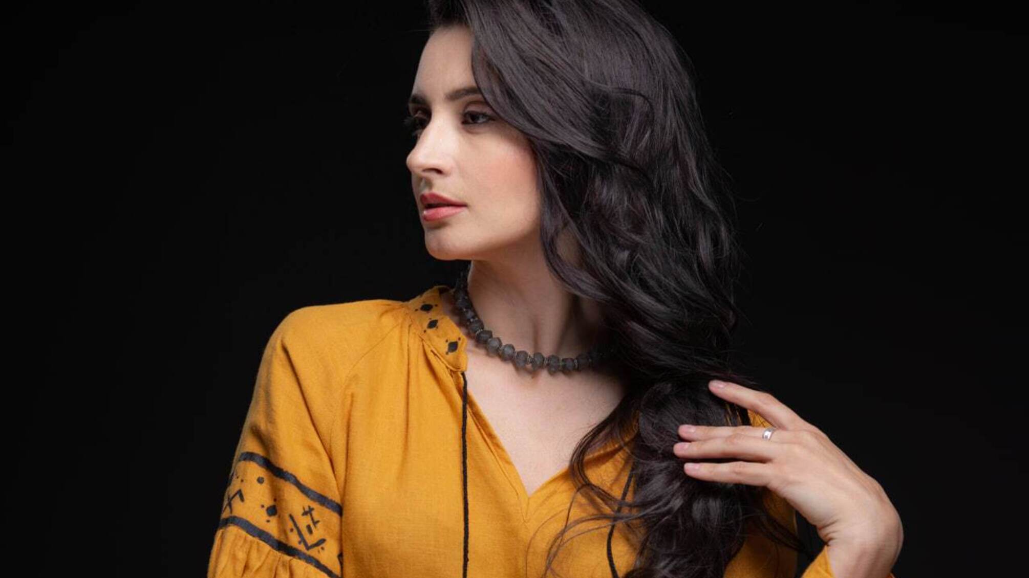 'Попала в ДТП': в сети распространяют фейк о певице NAVKA