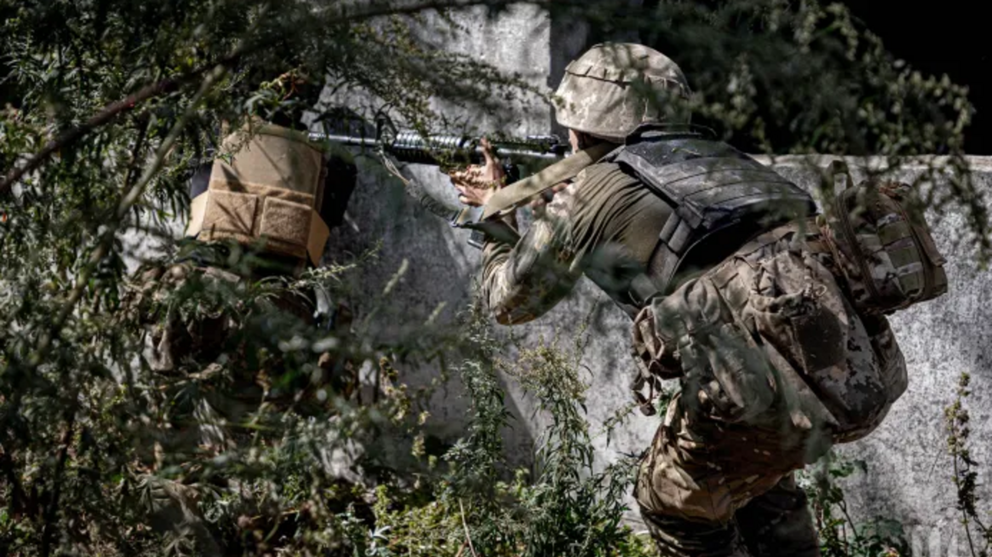 Бои за Серебрянские леса: украинские пехотинцы 'Дюк', 'Берег' и 'Бодя' рассказали детали 'окопной войны'