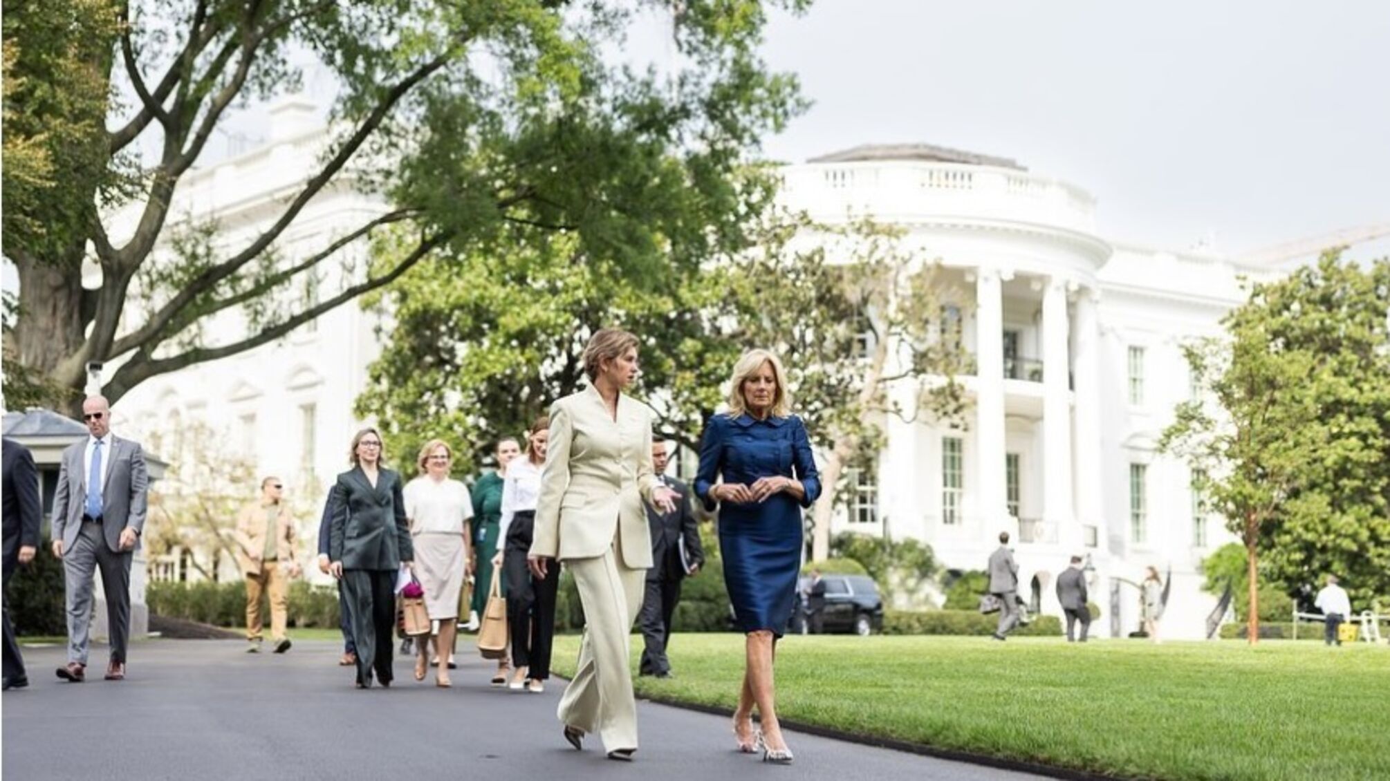 Первая леди Украины Елена Зеленская и Первая леди США Джилл Байден встретились в Белом Доме