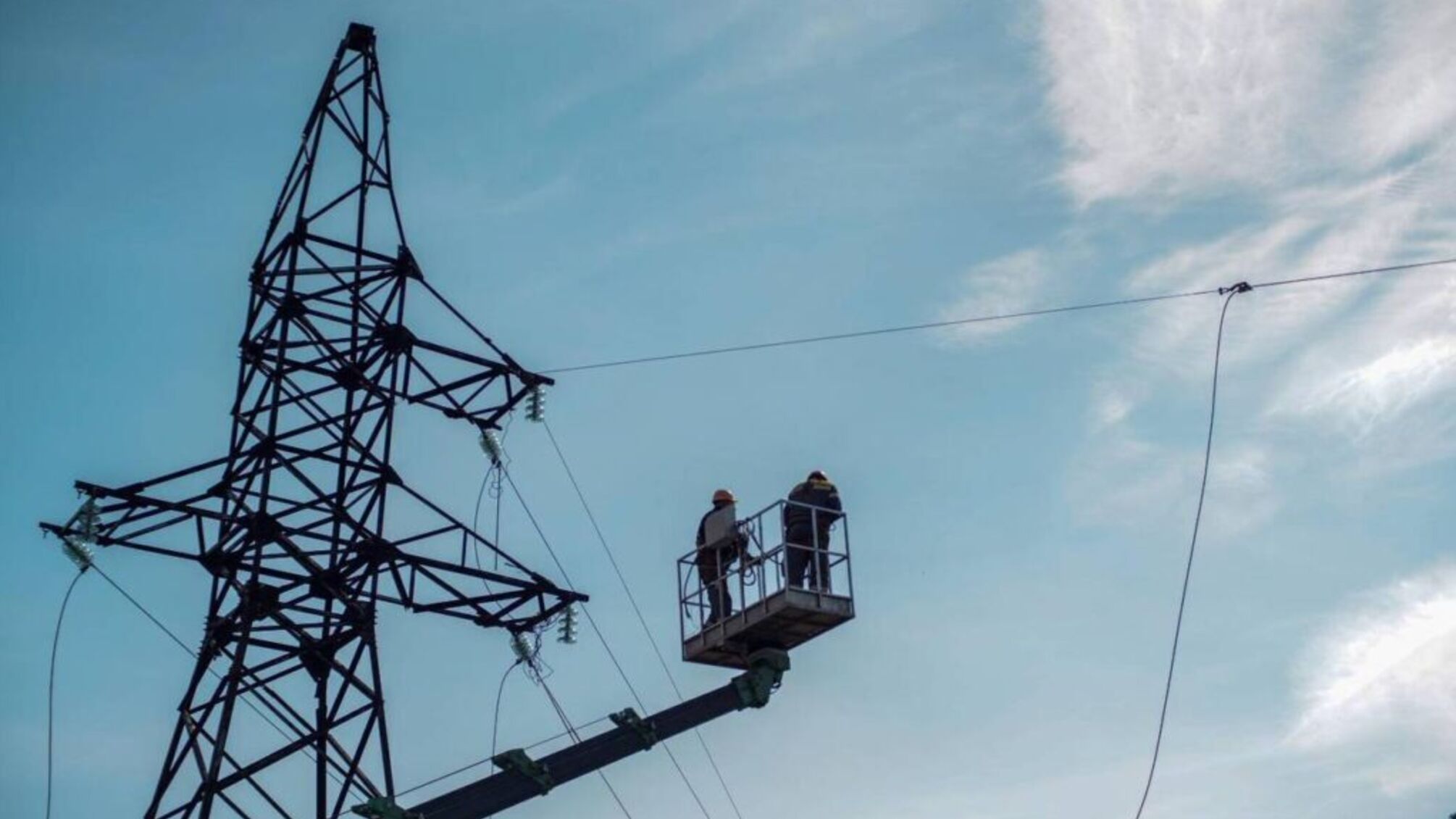 Зимою Україна готується до атак на енергосистему, – Financial Times