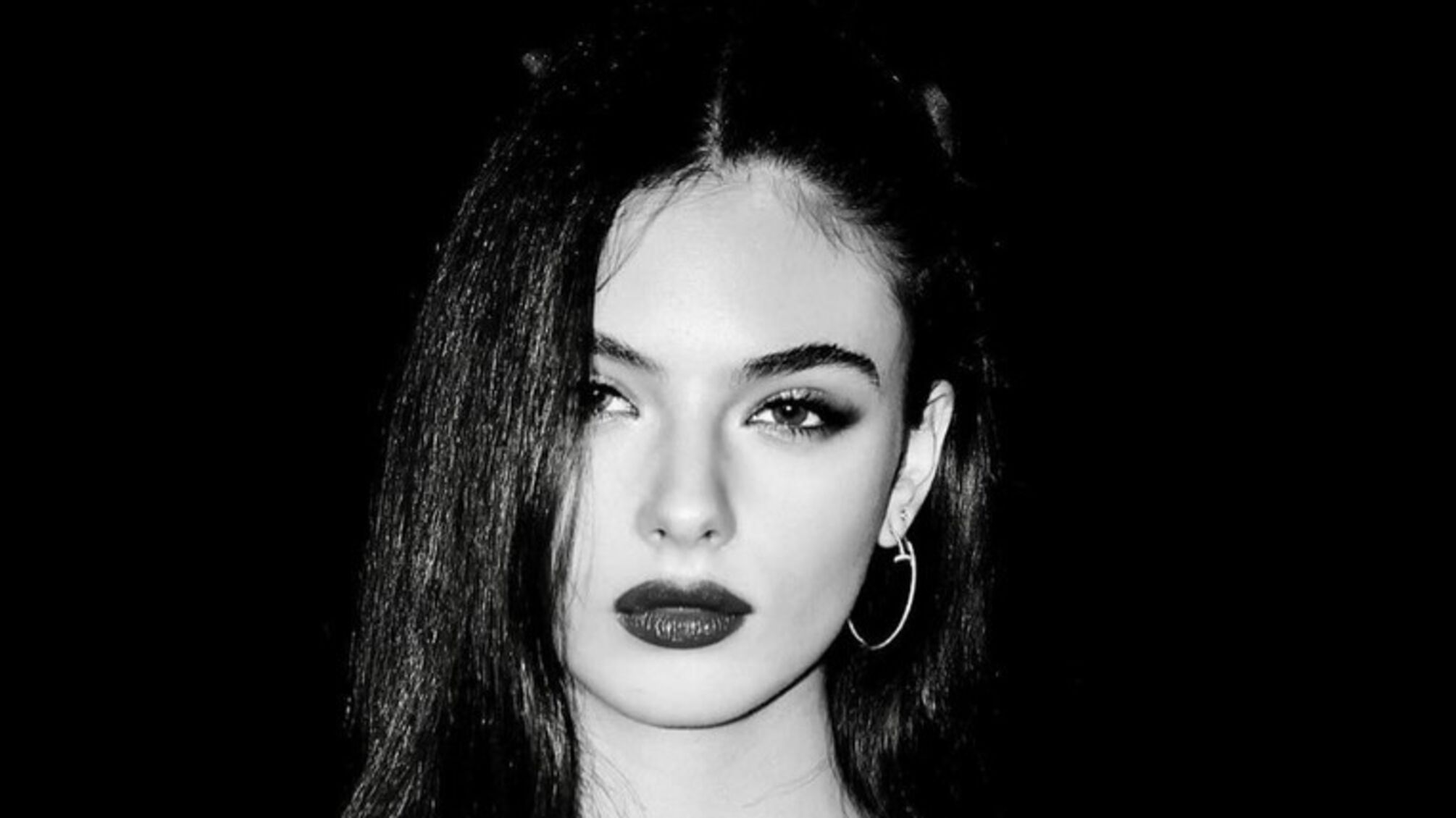 Моніка Беллуччі показала фото доньки Деви з показу Dior
