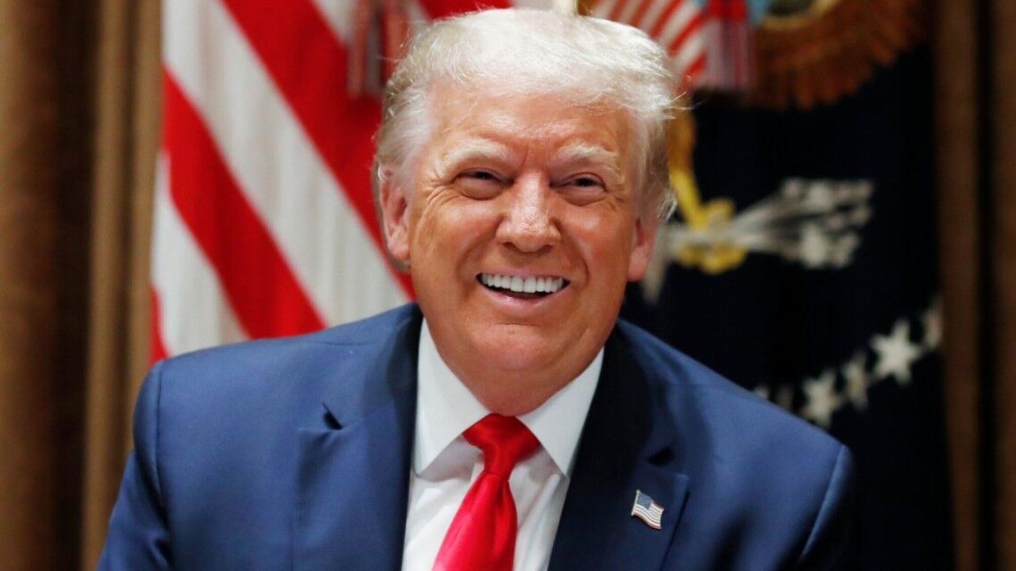 Дональд Трамп шахрай