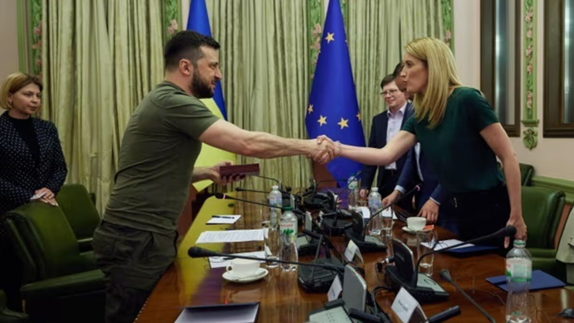 Европарламент должен начать подготовку к переговорам о вступлении Украины в ЕС