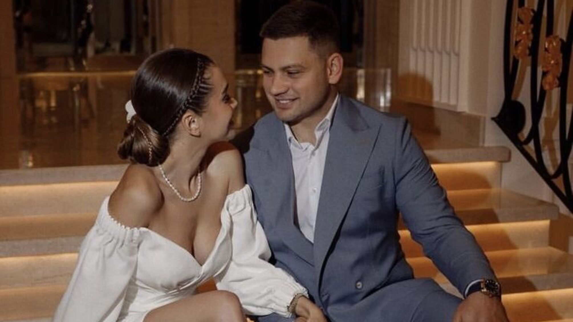 Прекрасні фото на річницю показала Саша Бо