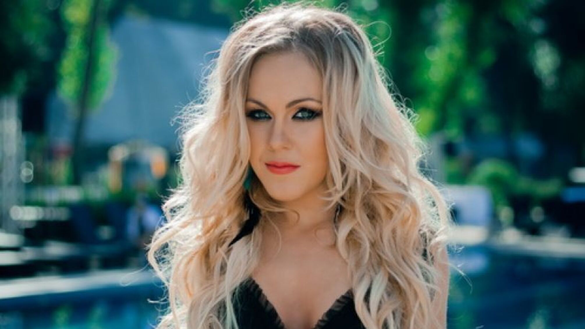 Альоша випустила трек, від перегляду якого йдуть донати на ЗСУ