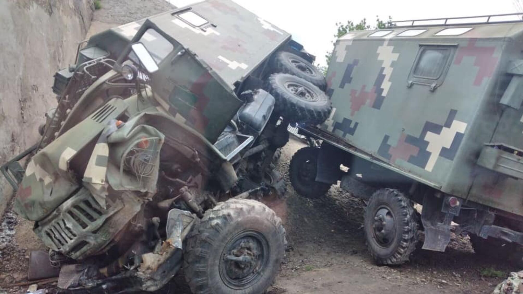 ДТП з військовою технікою