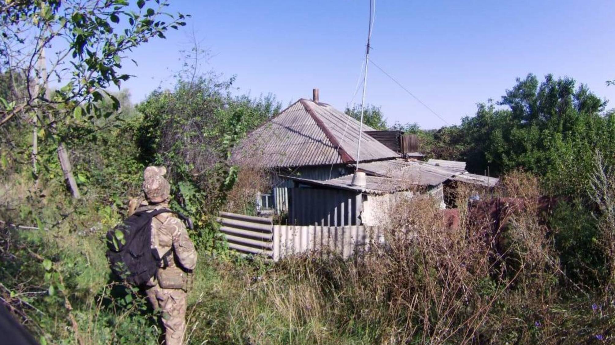Уже не 'серые': украинские воины подняли Государственный флаг в двух пограничных селах Харьковщины
