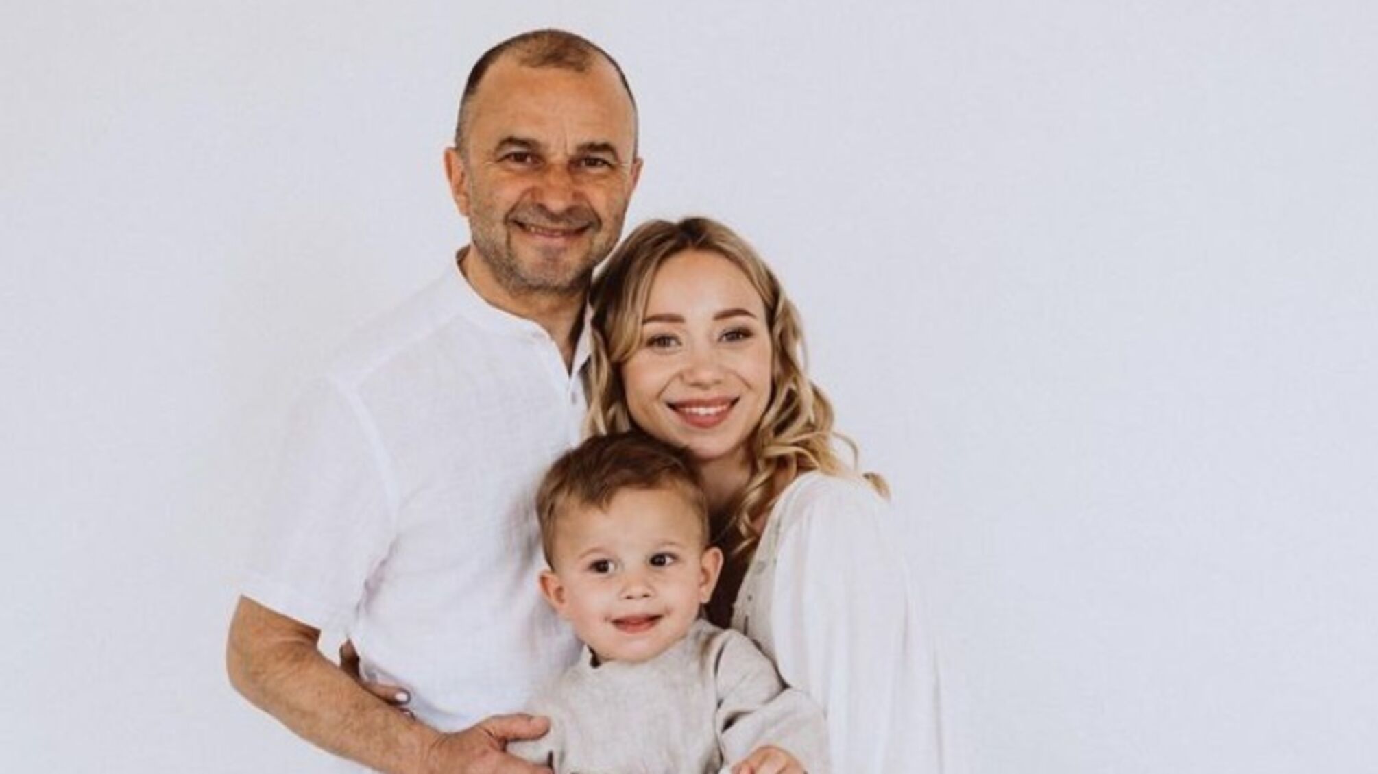 Виктора Павлик с женой Екатериной и сыном