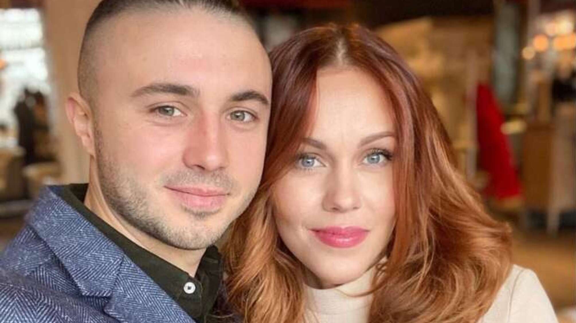 Співачка Alyosha опублікувала фото зі своєю сім'єю