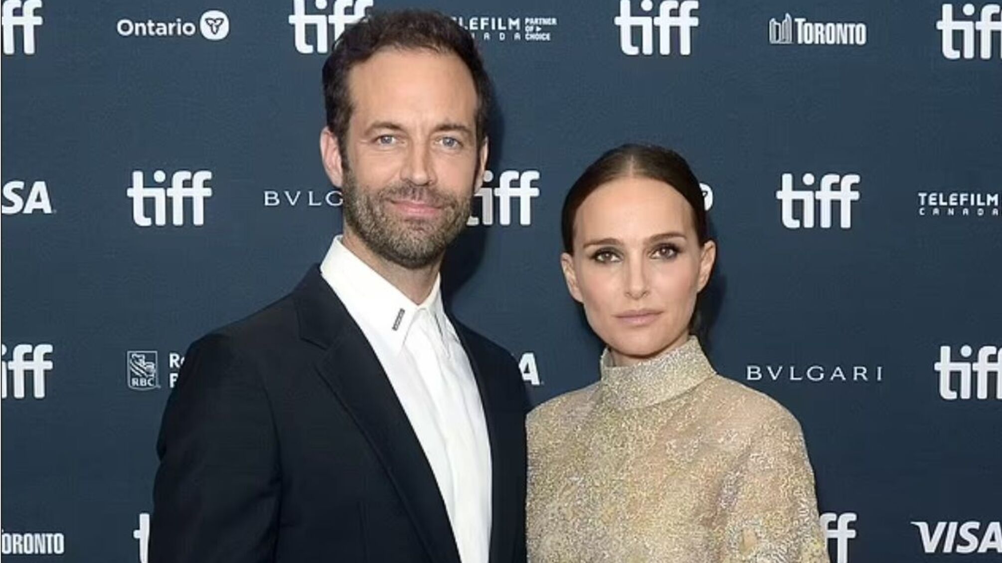 В прошлом году появились слухи о том, что 46-летний Бенджамин изменял 42-летней Наталье