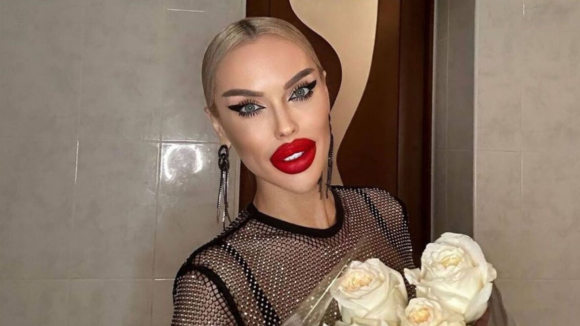 Алина Андриевская поделилась снимком, где изображена в 15 лет