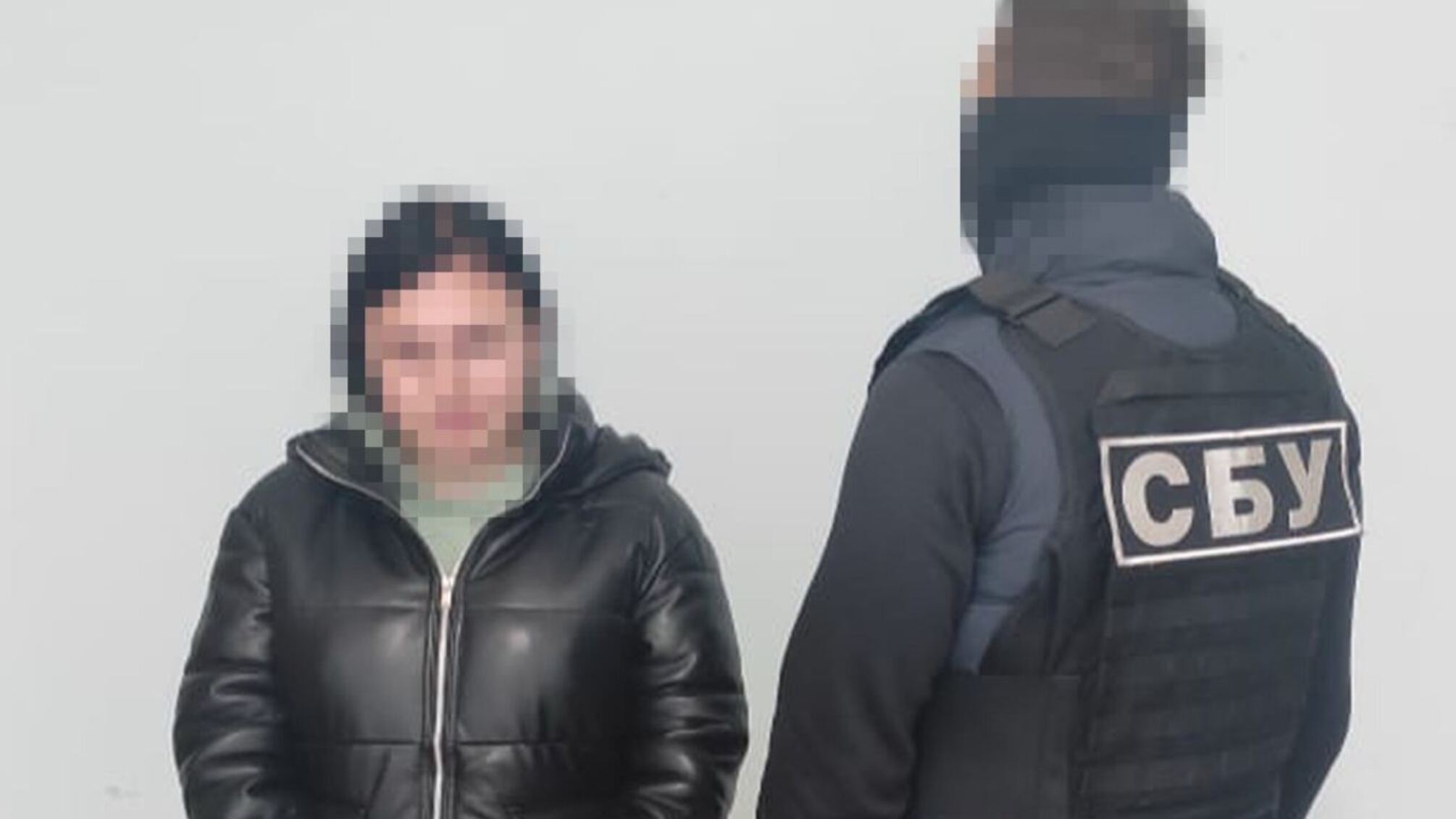 Приехала в Киев за соцвыплатами: СБУ задержали организатора фейкового референдума в Луганской области