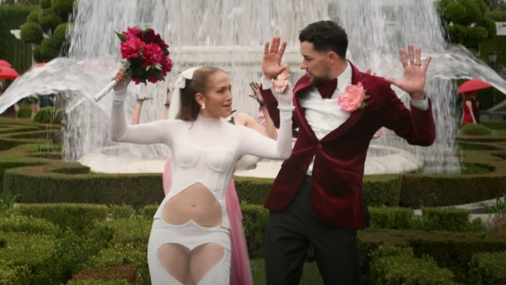 Клип Can't Get Enough Дженнифер Лопес уже есть на всех музыкальных платформах