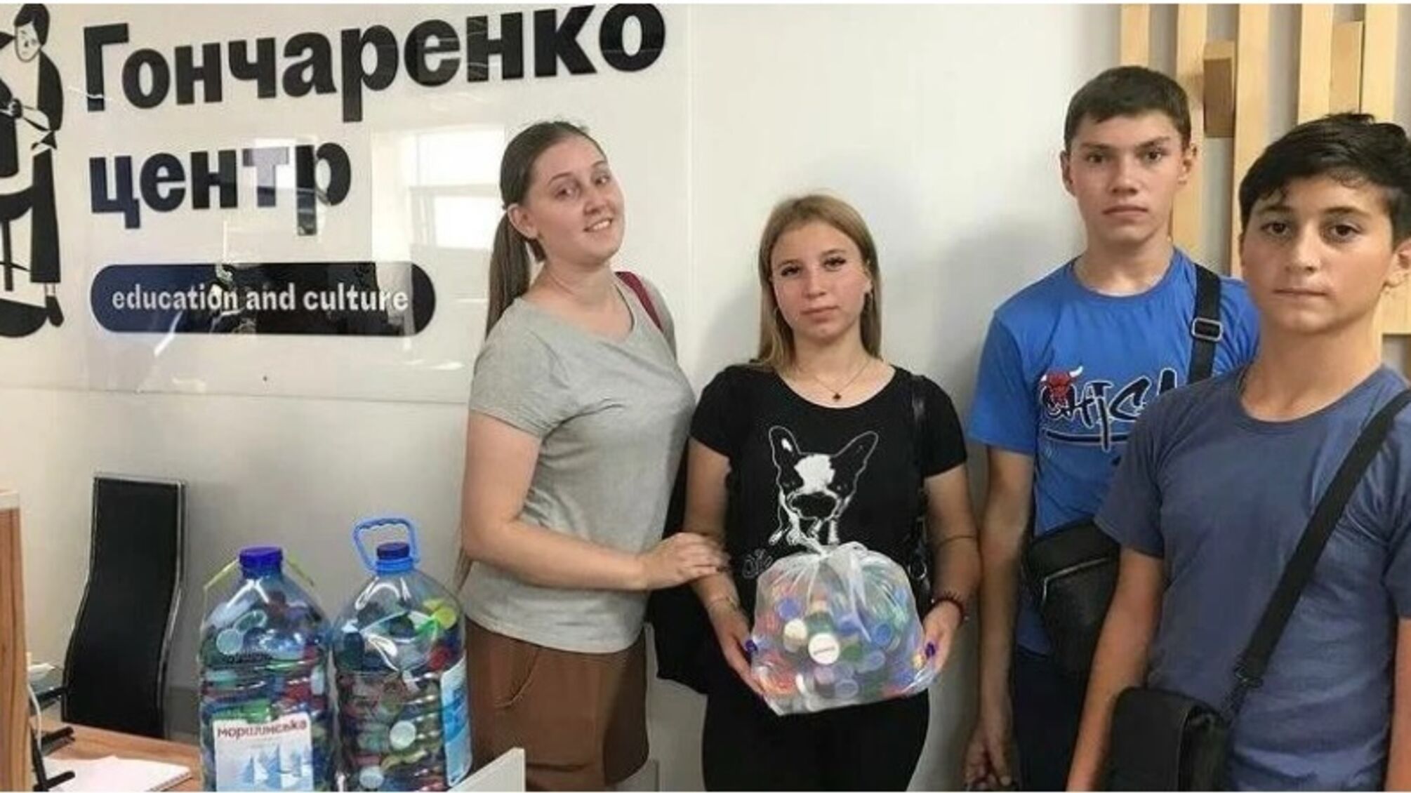 Жителі Кропивницького перетворюють пластикові кришечки на супові набори для військових