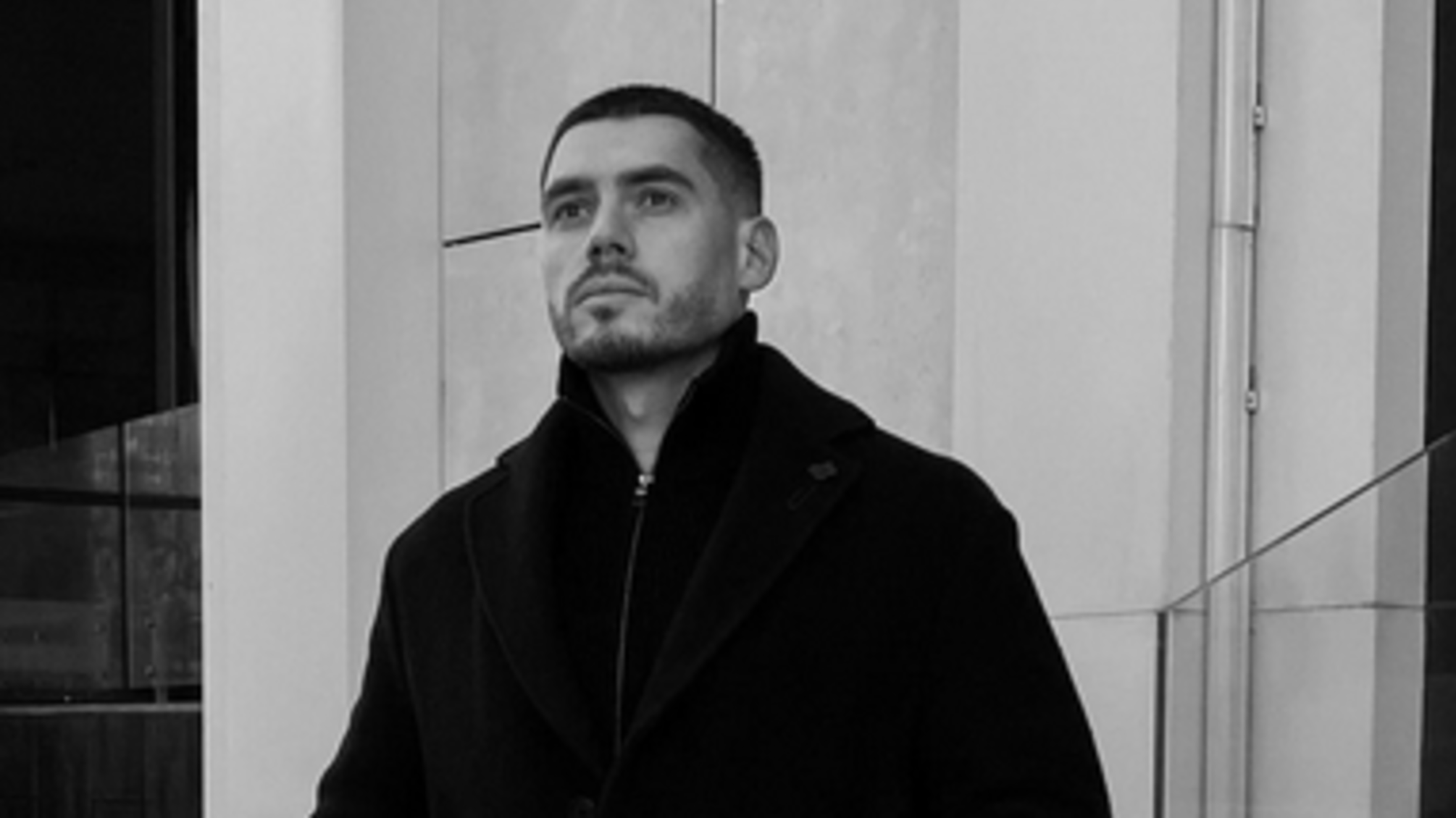 Нікіта Добринін чорно-біле фото