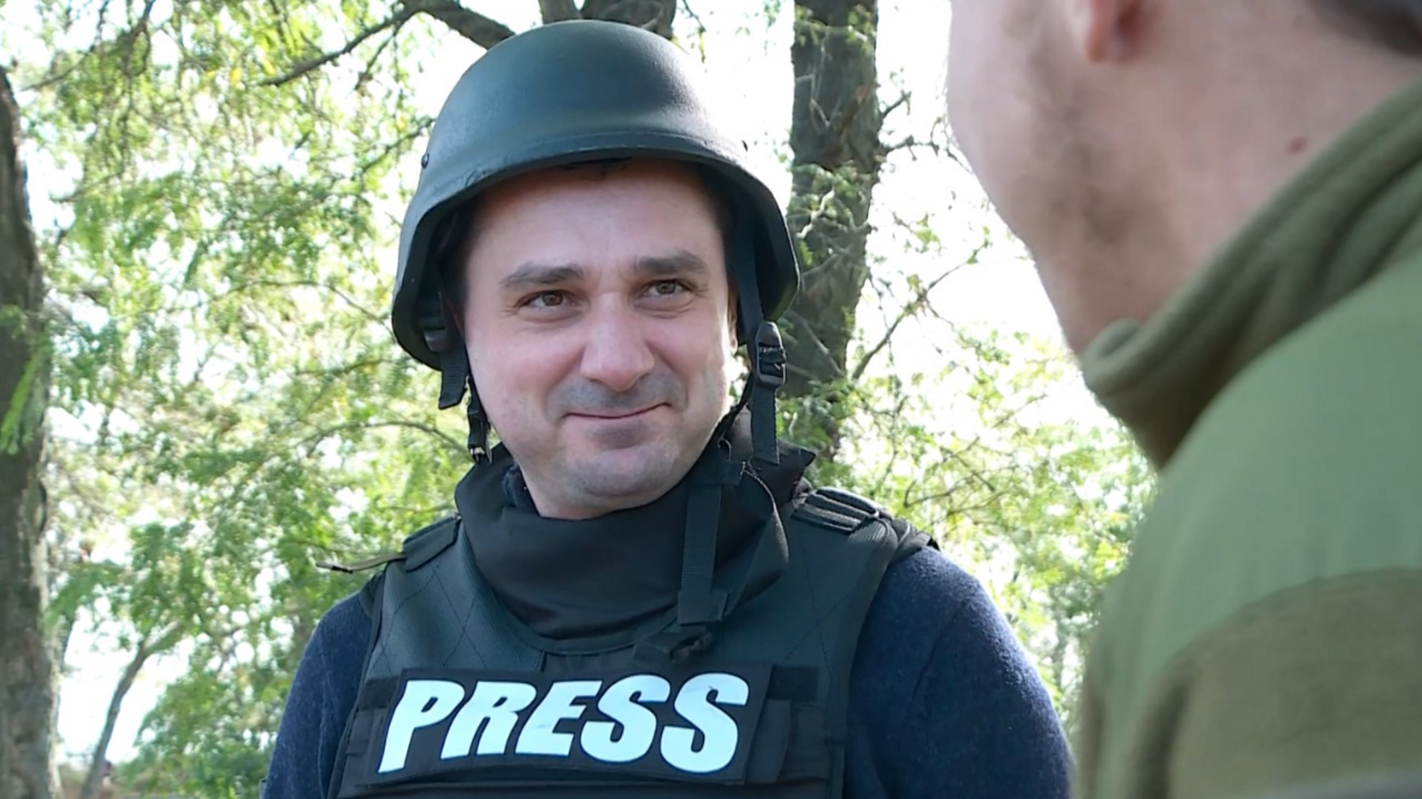 Правоохранители начали расследование из-за ранения журналиста 'Радио Свобода' в результате обстрела