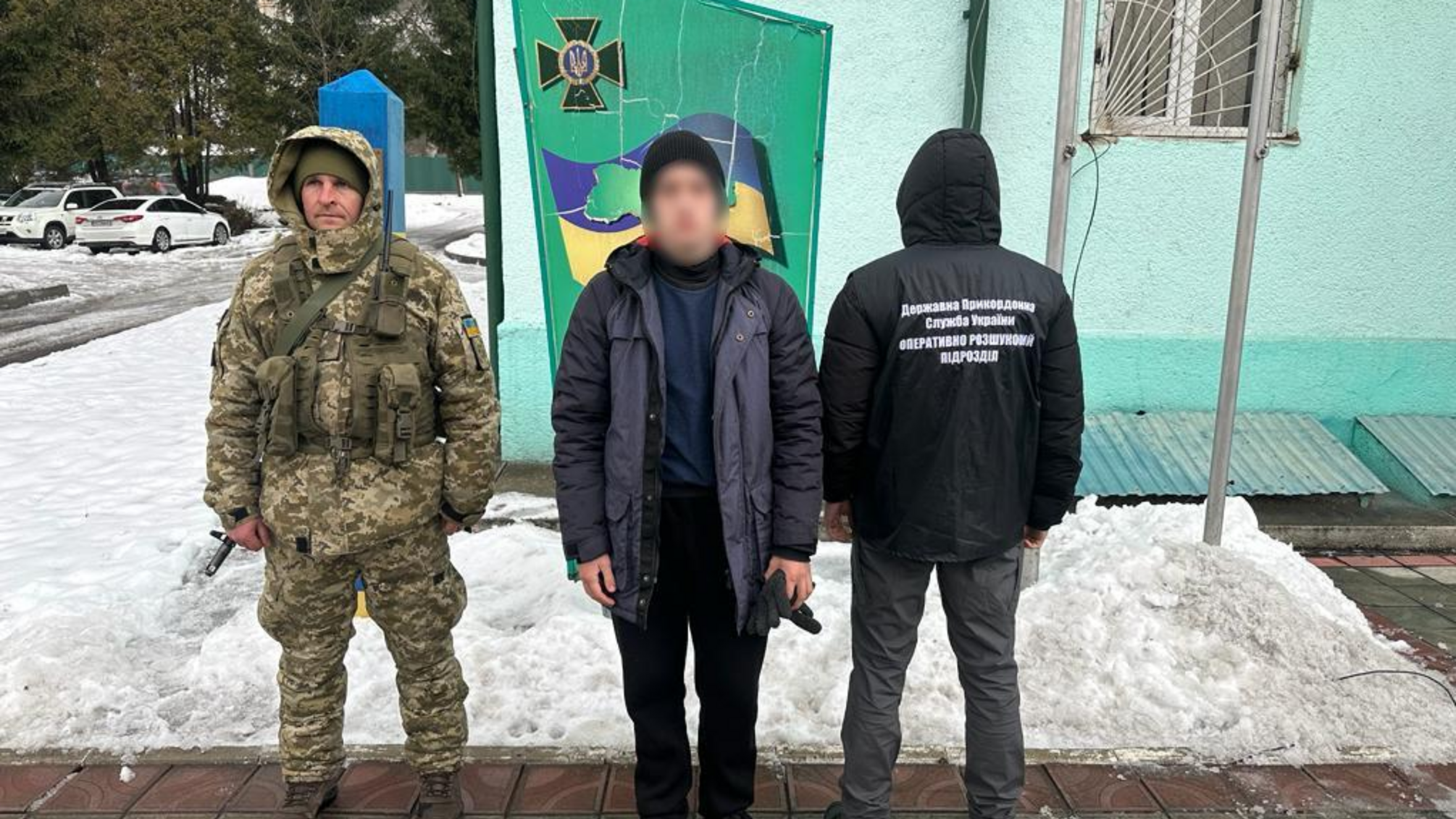 Муж спрятал загранпаспорт в боксе с едой