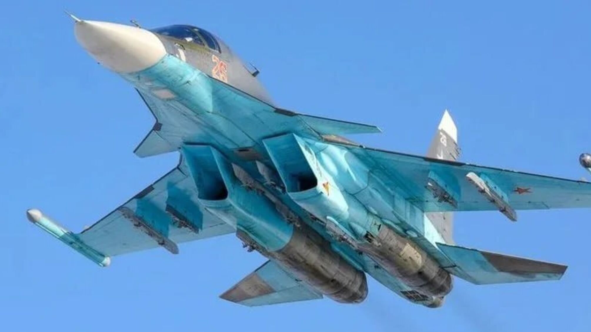 Повітряні сили завдали удару по російським Су-35 та Су-34: останній було ліквідовано