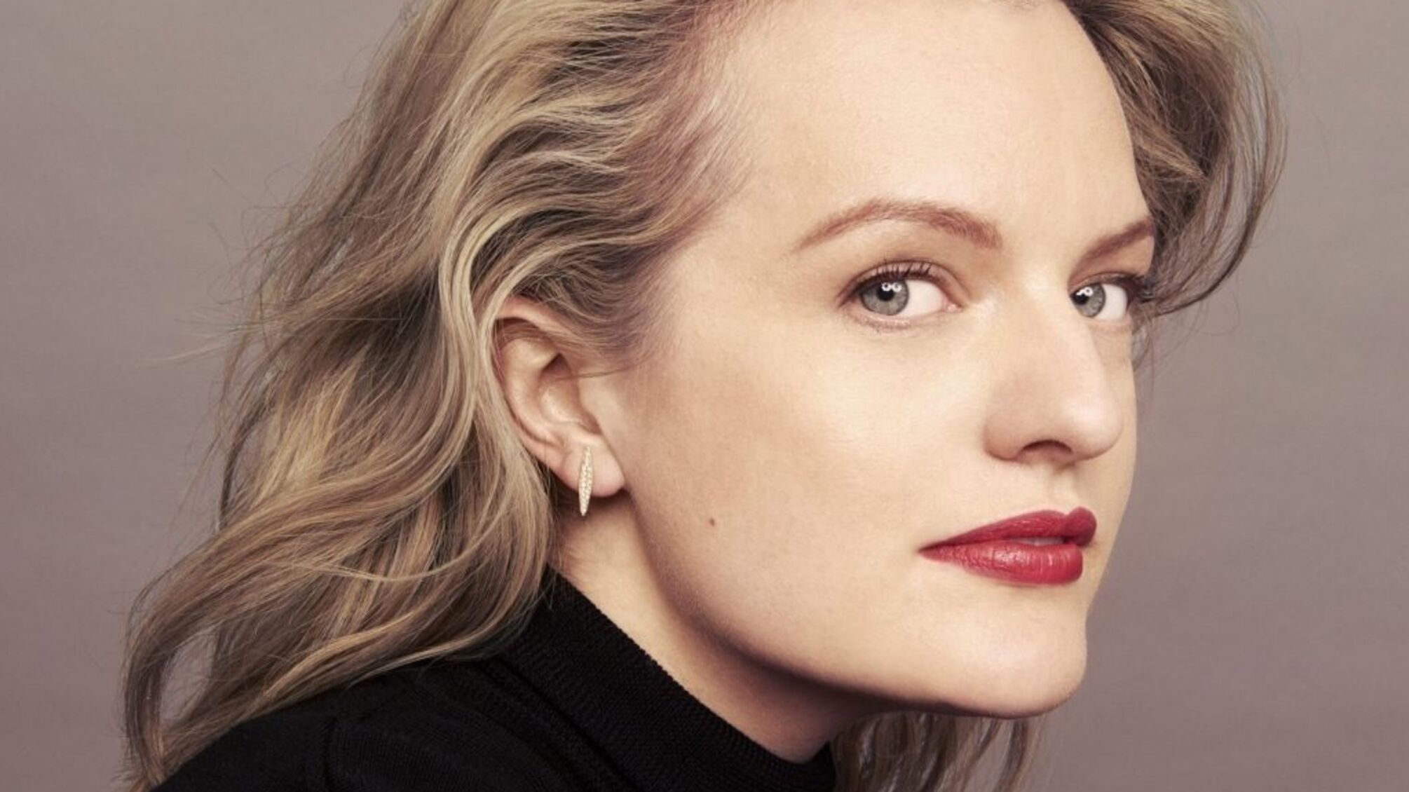 Елізабет Мосс вагітна