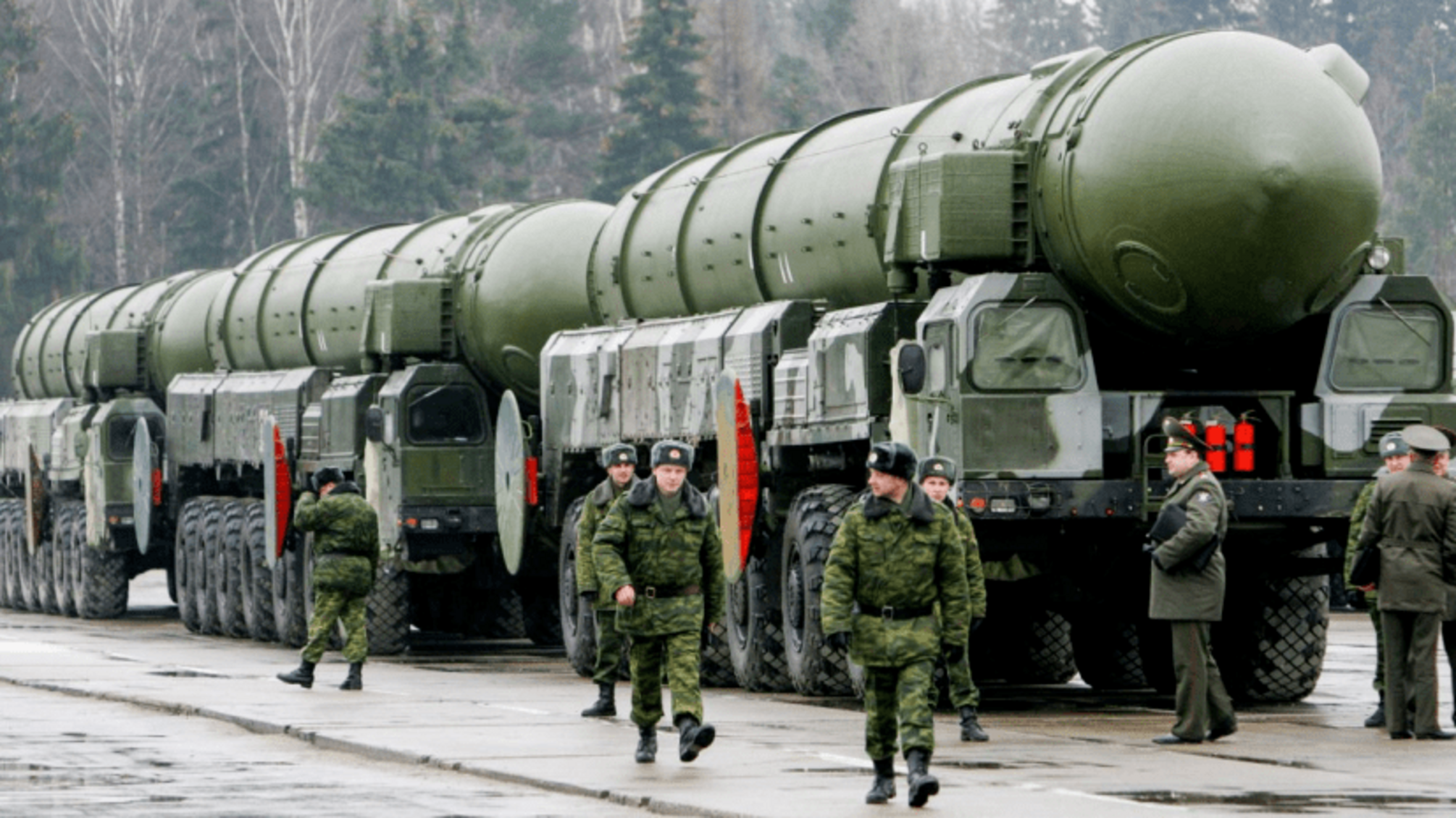 Для залякування НАТО: росія розгортає ядерну зброю у Білорусі