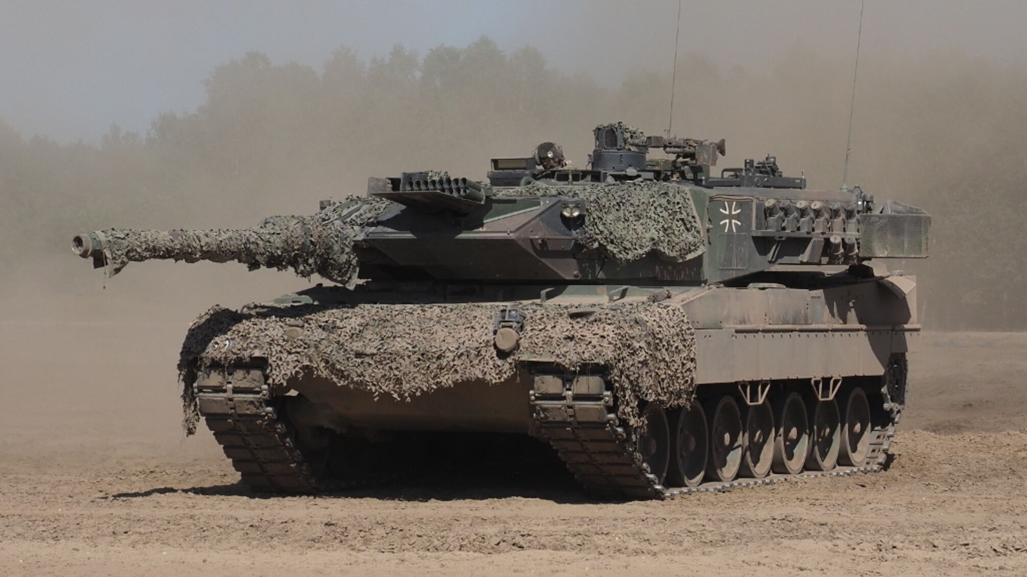 Производство танков Leopard и САУ Caesar