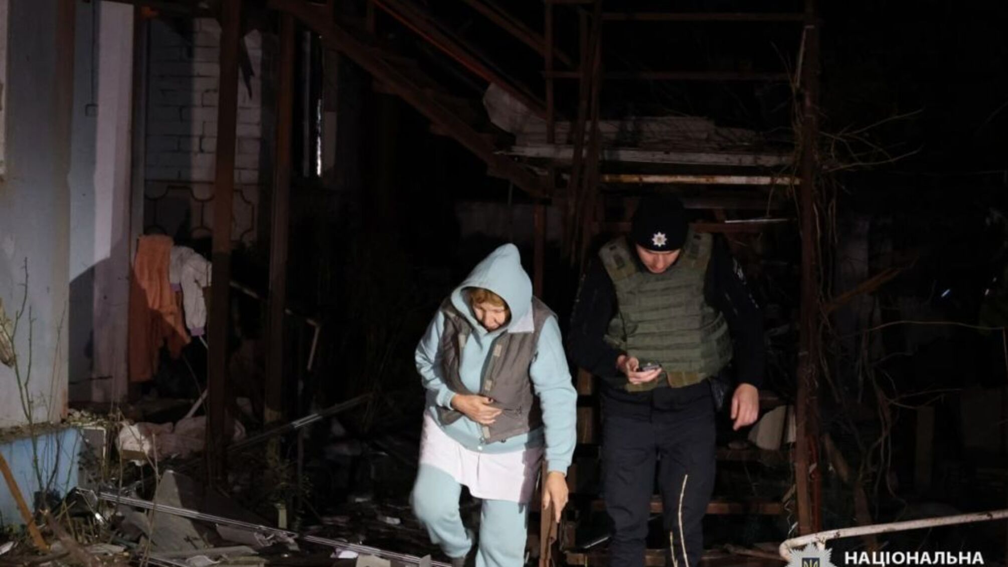 Авиаудары и дроны: 12 раненых в Харькове, пожары в Киеве и Одессе