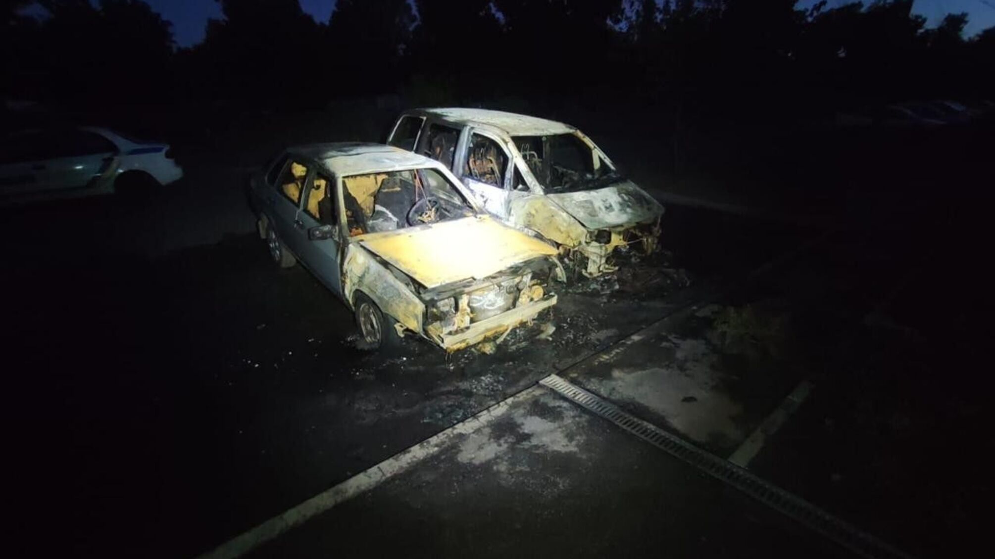 задержаны подростки и взрослые, которые повреждали военные авто и инфраструктуру