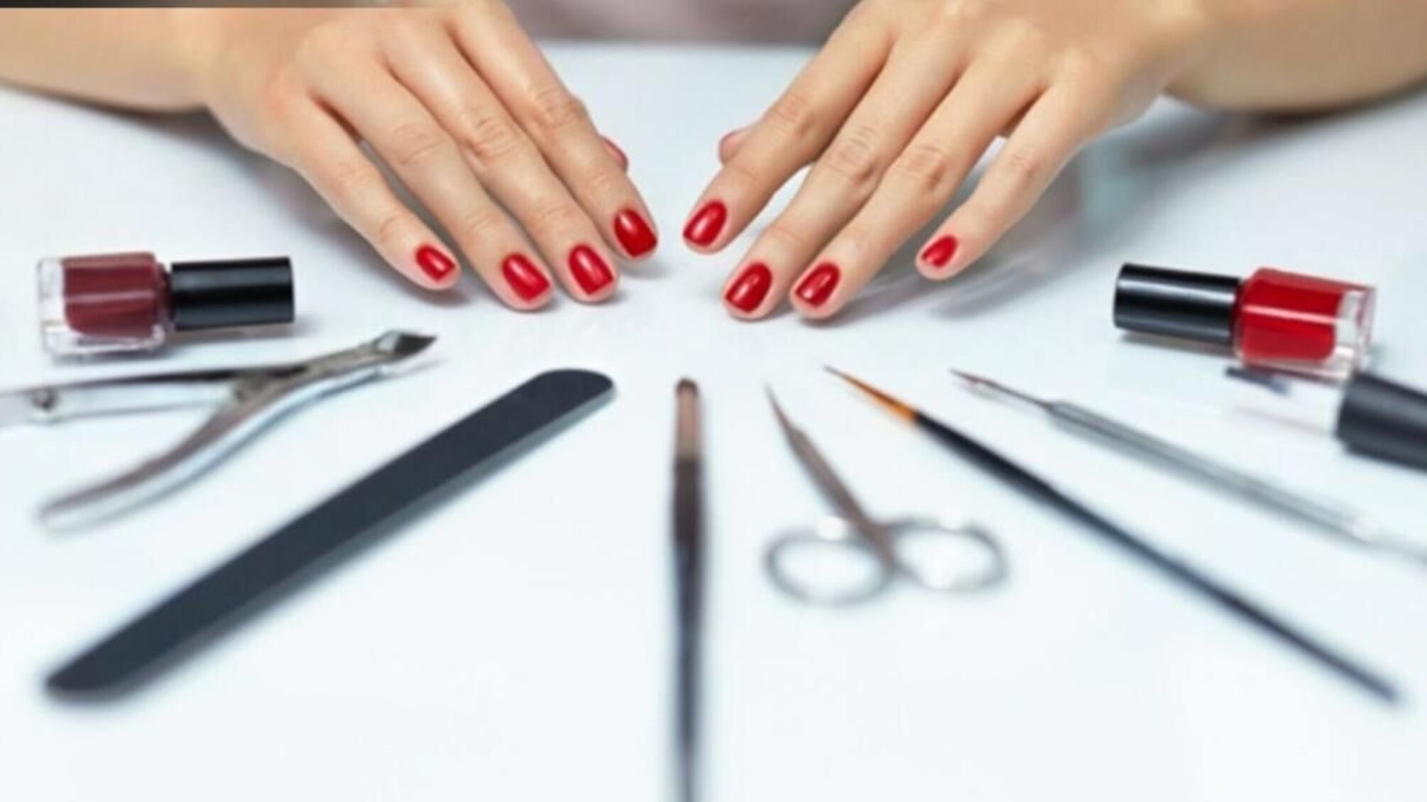 Модні кольори і форми манікюру у 2024 році: що обрати