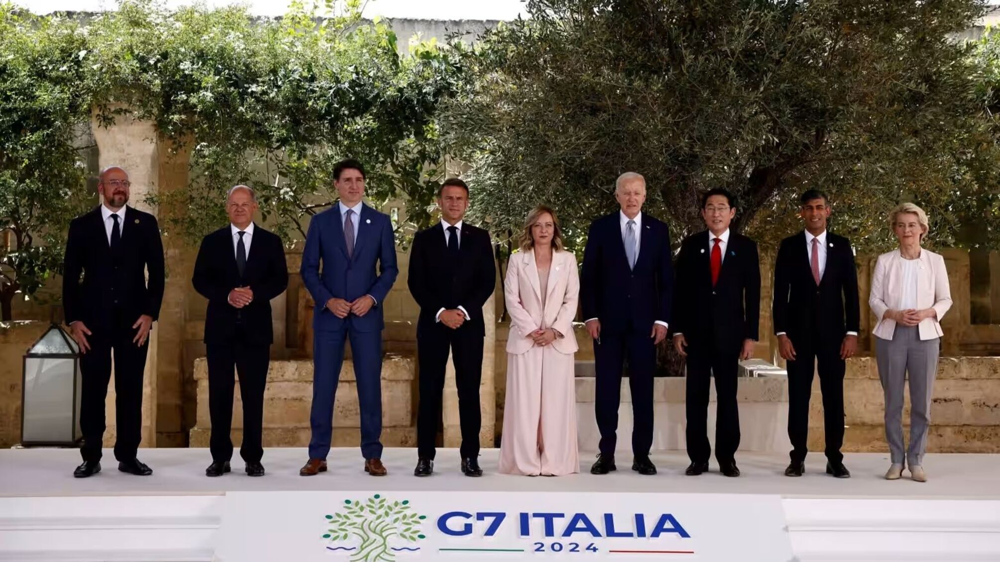 g7
