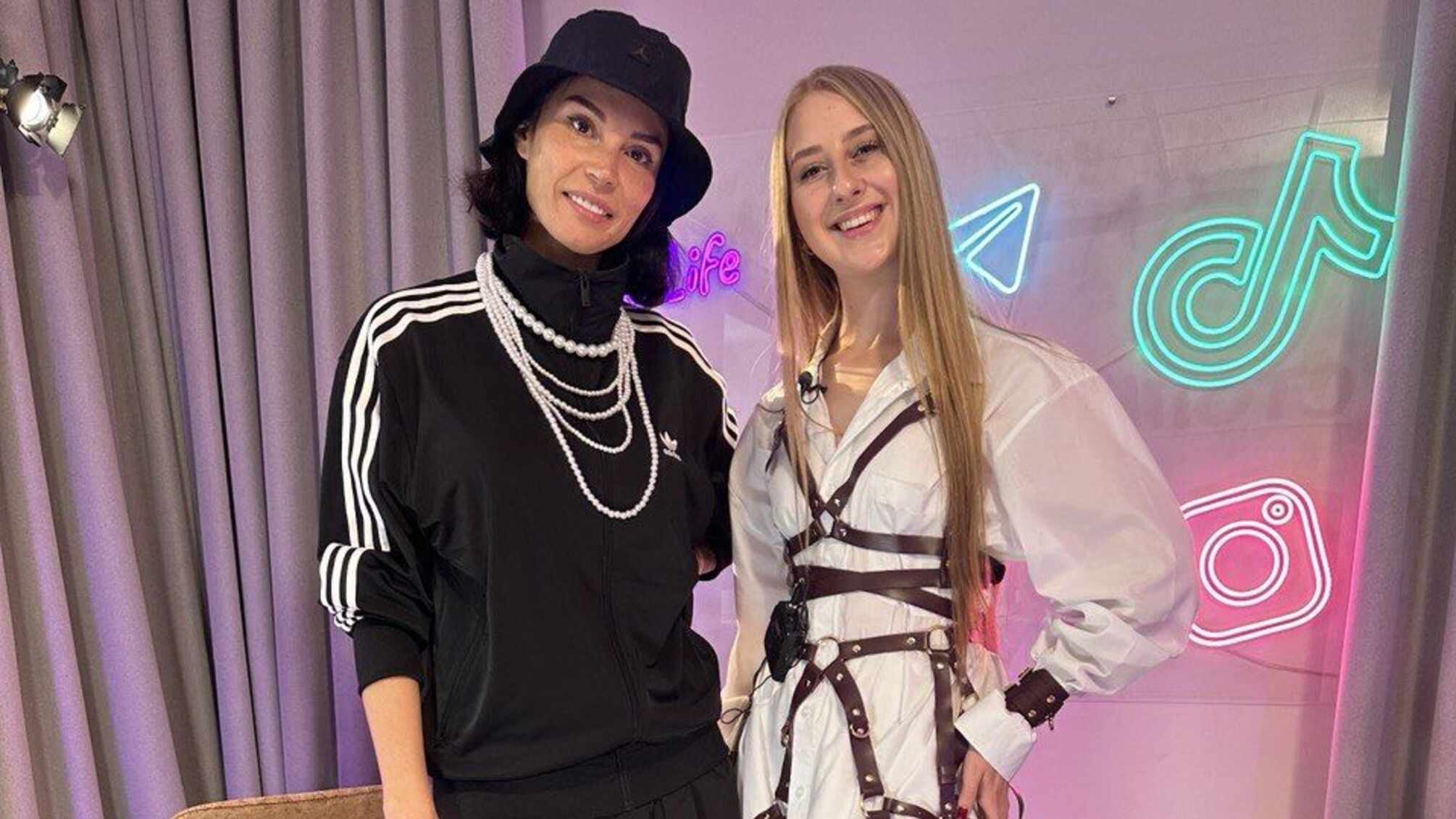 Откровенно с Ann in black: артистка дала большое интервью CK Life
