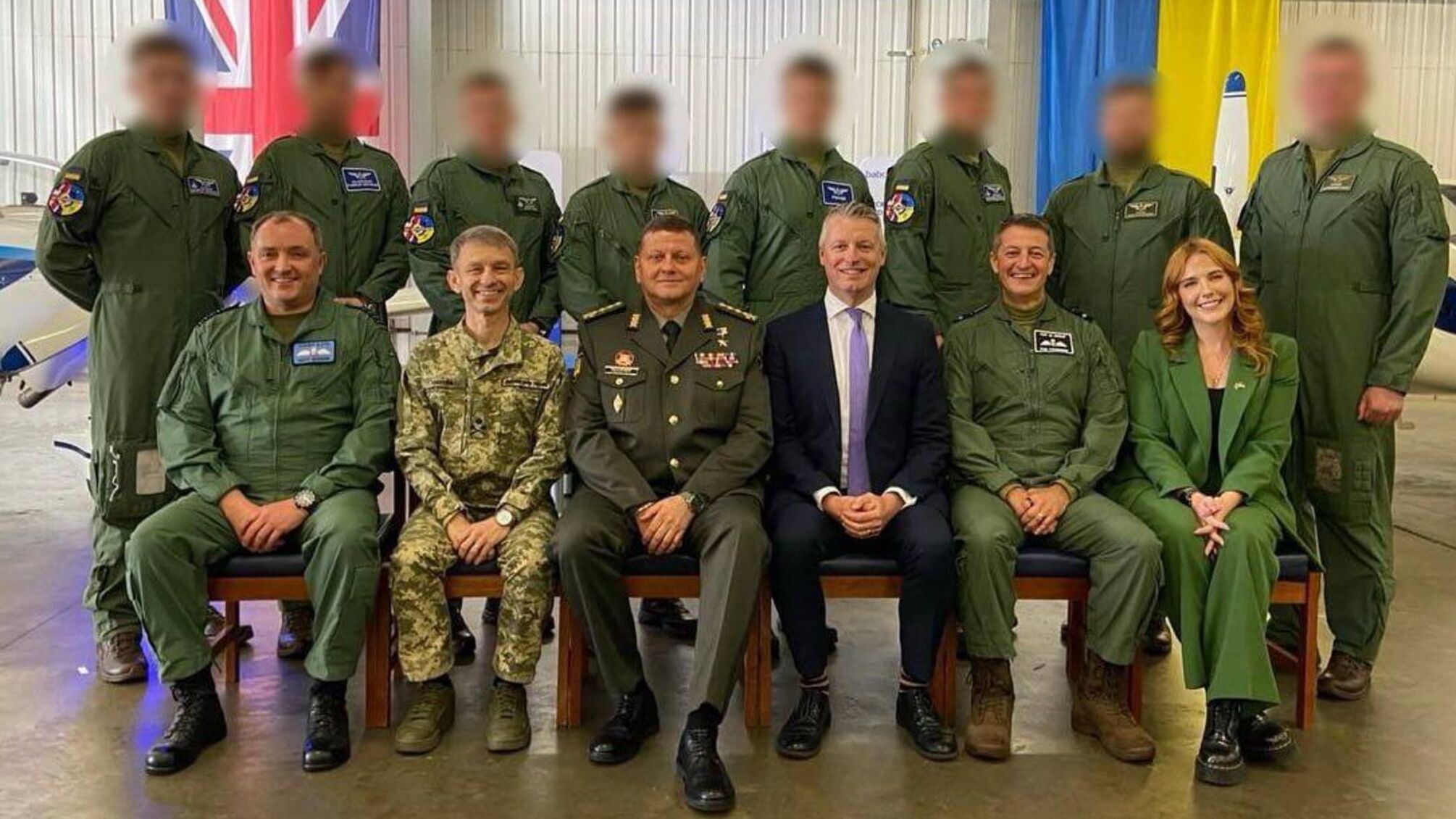 Пилоты ВВС ВСУ прошли подготовку на базе Королевских ВВС в Кренвелле