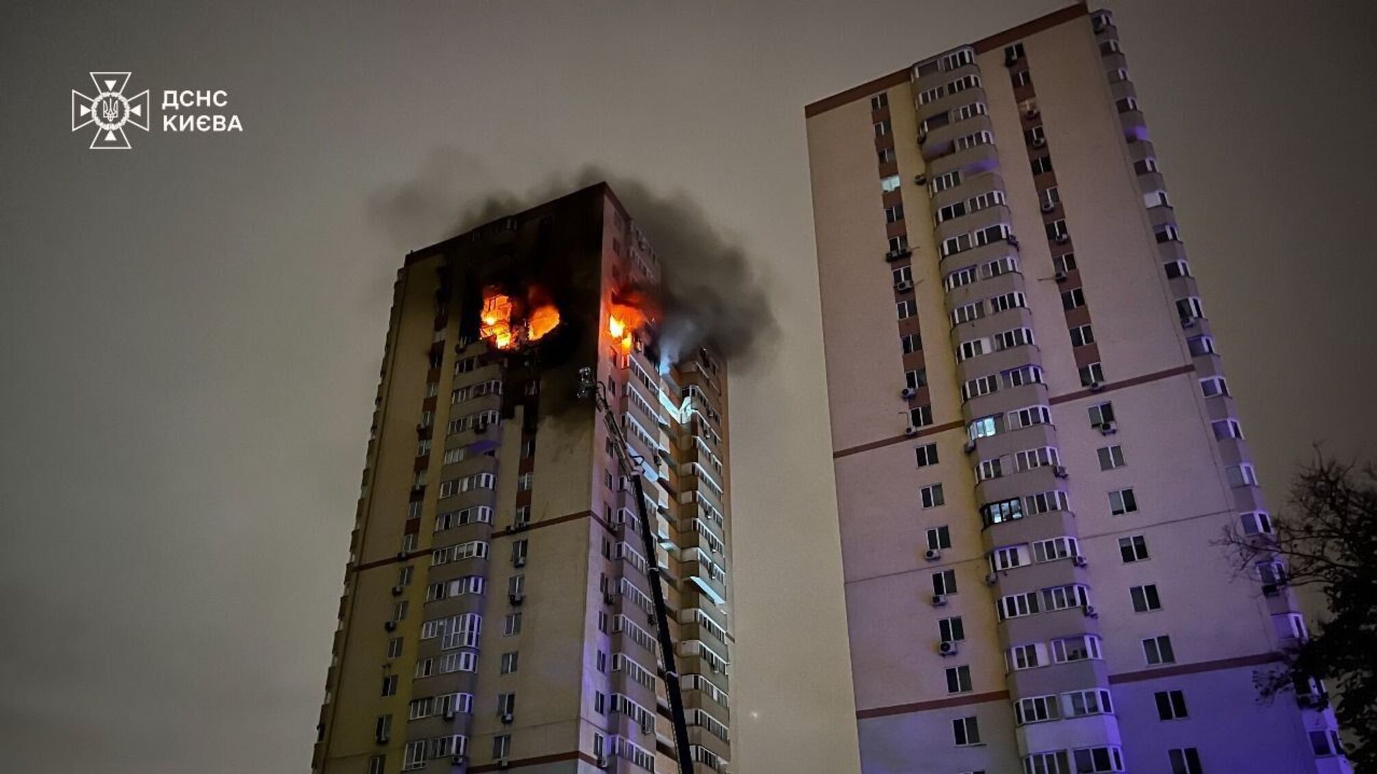 Российские атаки на Украину: взрывы, пожары и погибшие в столице и регионах