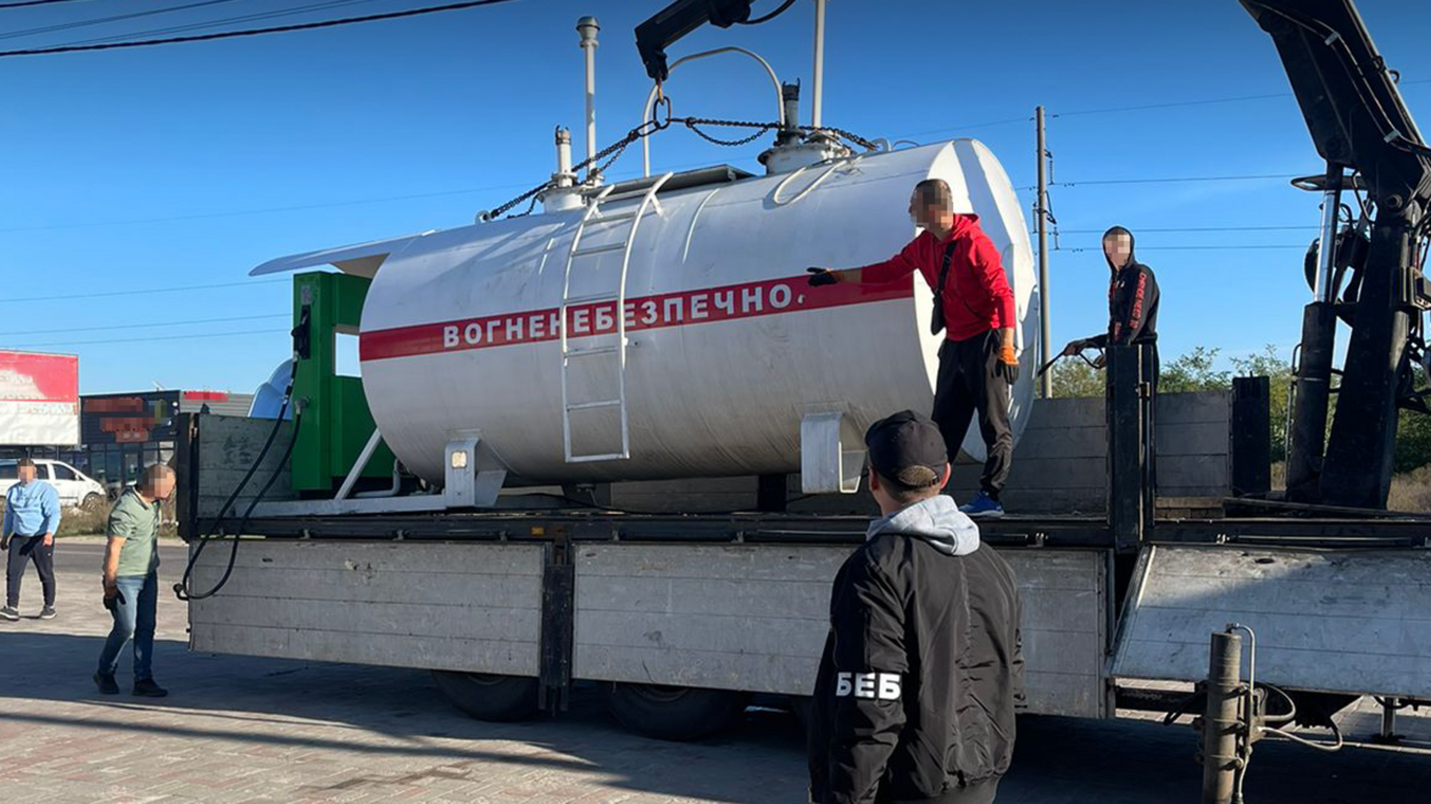 Нелегальні заправки на Київщині