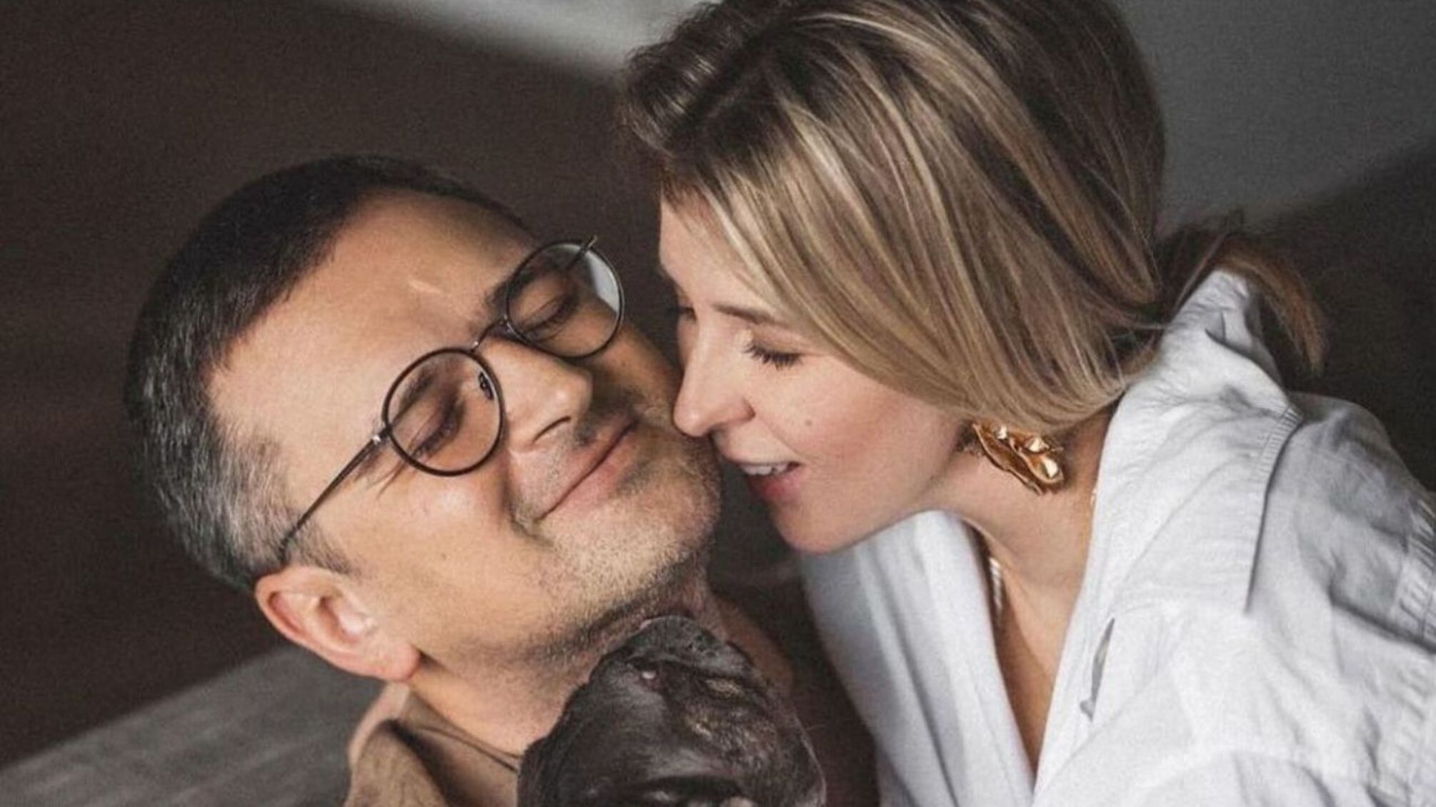 Скільки коштує лук Дмитра Кулеби та його дружини: стильні деталі у Львові (відео)