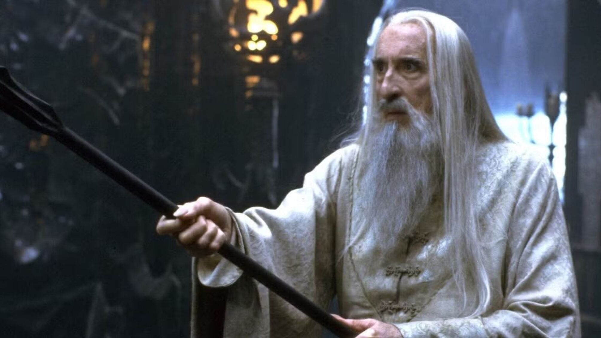 Создатели ленты «Властелин колец» воспользовались архивной аудиозаписью Кристофера Ли для озвучивания персонажа Сарумана