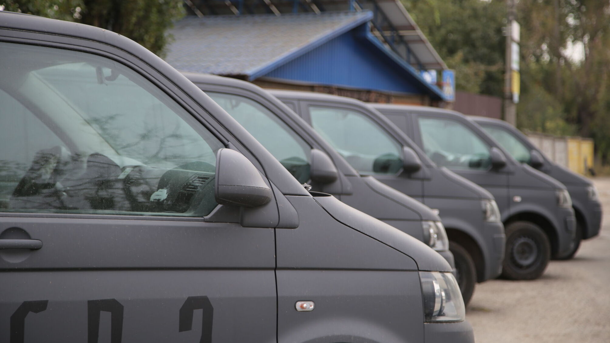 Благотворительный фонд 'Батальон Волонтер' и MK Foundation передали пять авто для военных на передовую