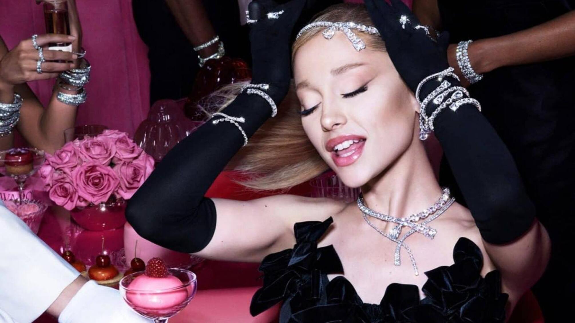 Аріана Гранде та Swarovski