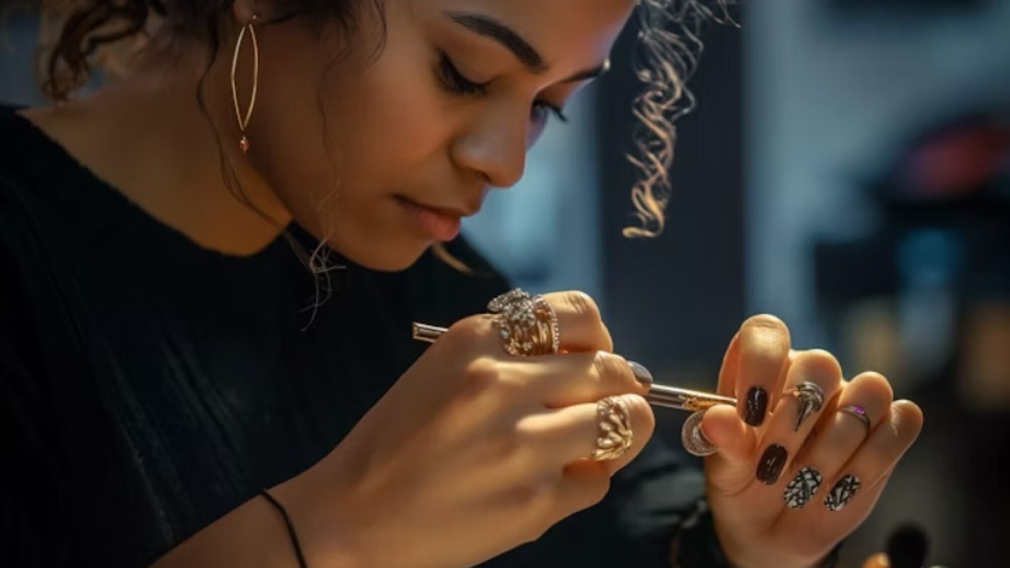 Нишевые услуги в маникюре: как стать экспертом в своей области