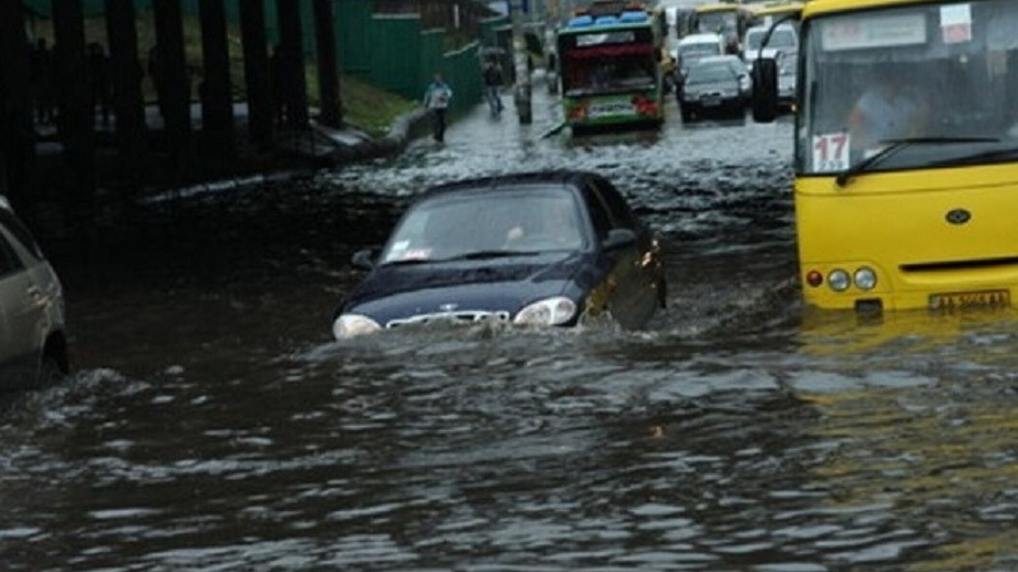 Після сильних дощів у Києві: підтоплення в кількох районах