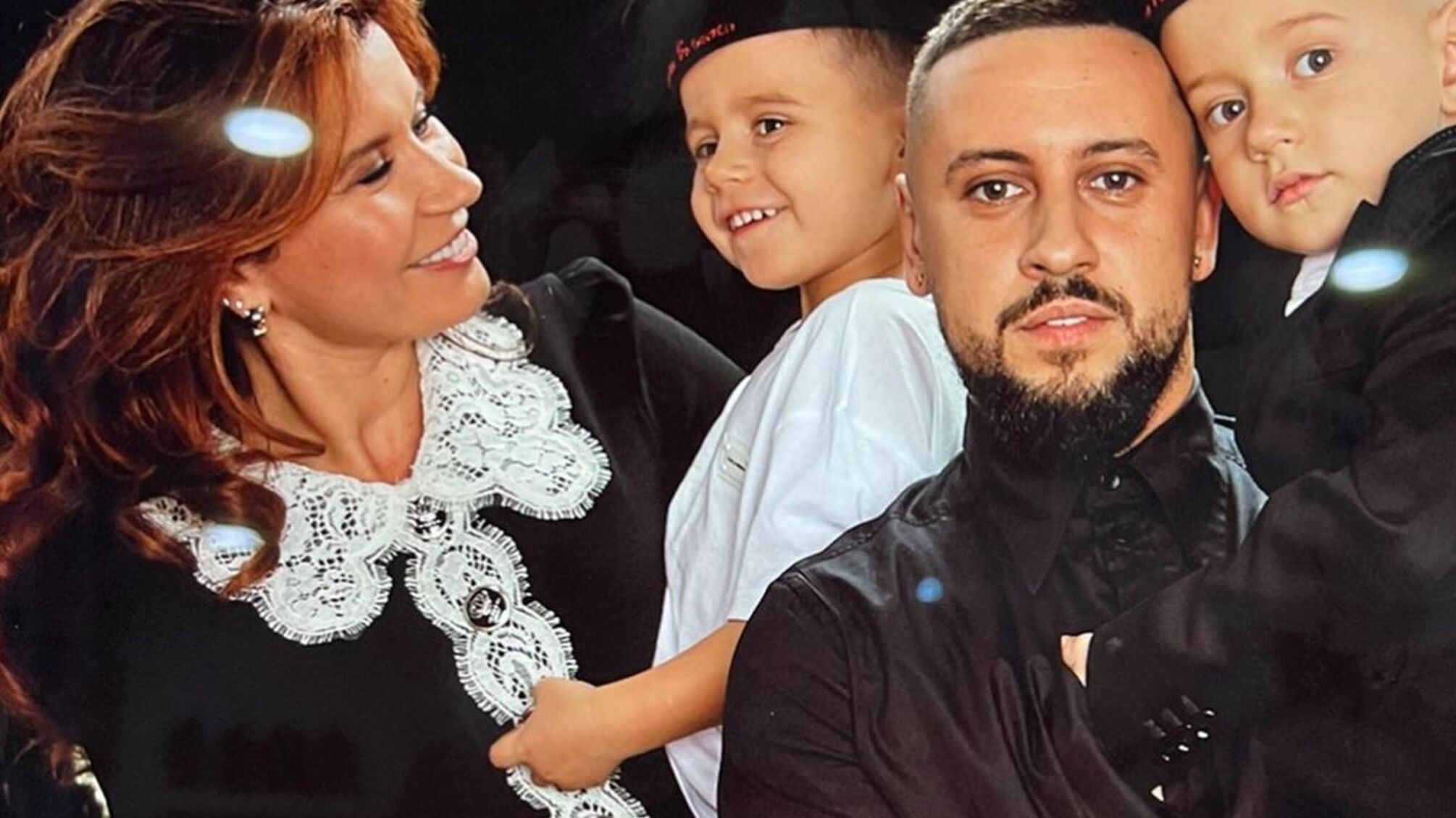 Сім'я Монатіків святкує