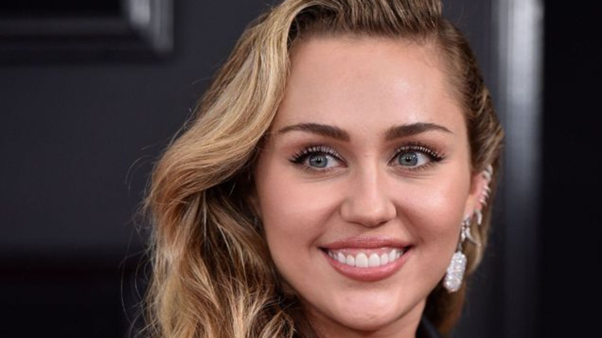 Пісня Майлі Сайрус із кліпом, знятим у Києві, досягла 1 млрд прослуховувань