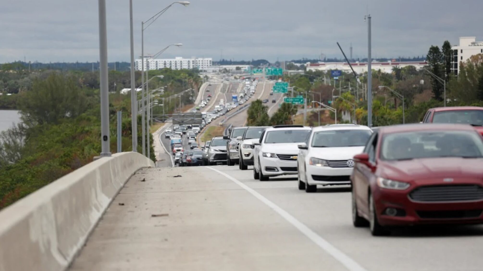 Найсильніший ураган за 100 років: 'Мілтон' може обрушитися на узбережжя США
