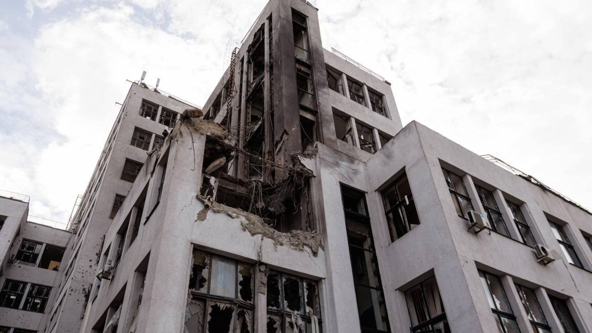 Эксперты Украины обратились в ЮНЕСКО из-за ракетного удара по Госпрому в Харькове