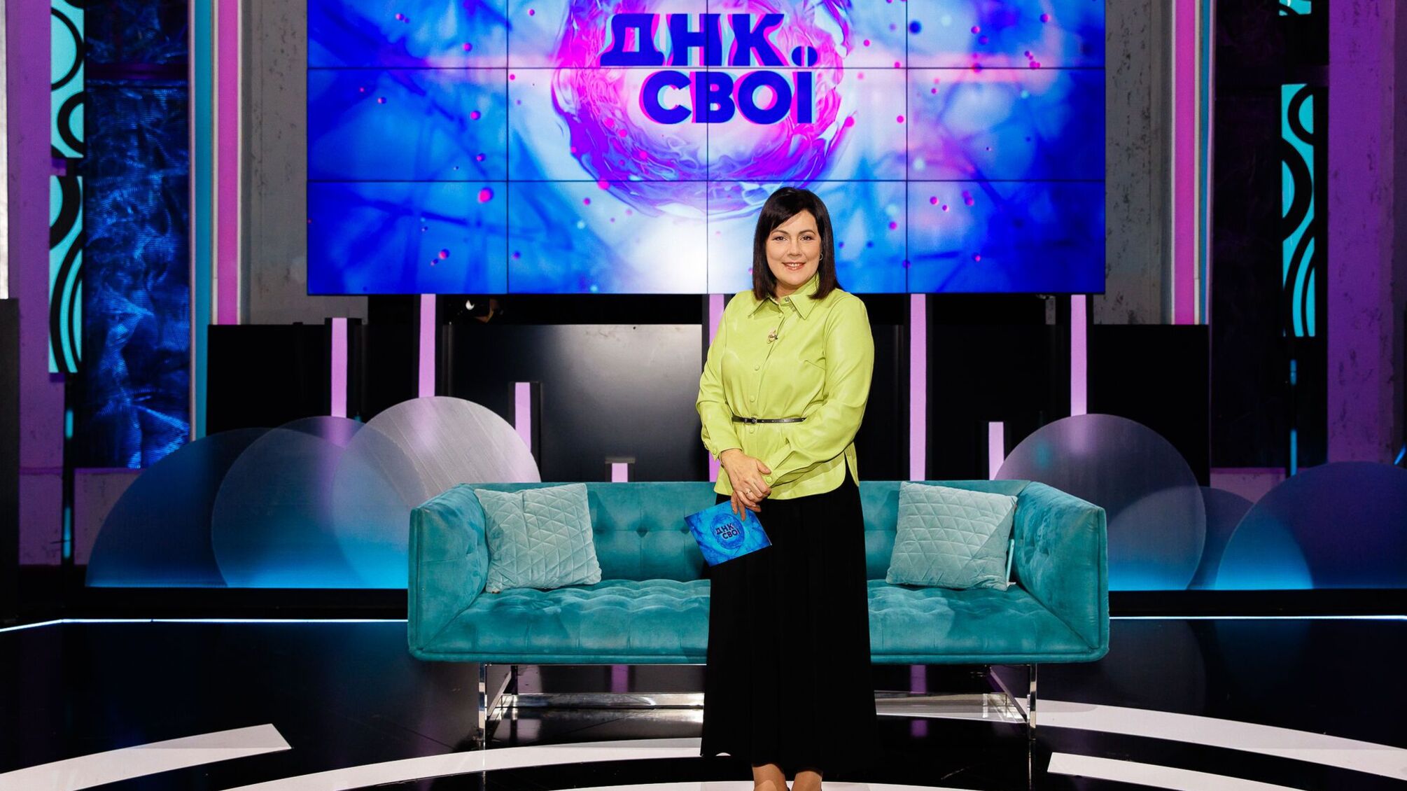 Родина, що роз'єдналась через війну, знайшло своїх у студії 'ДНК. Свої'