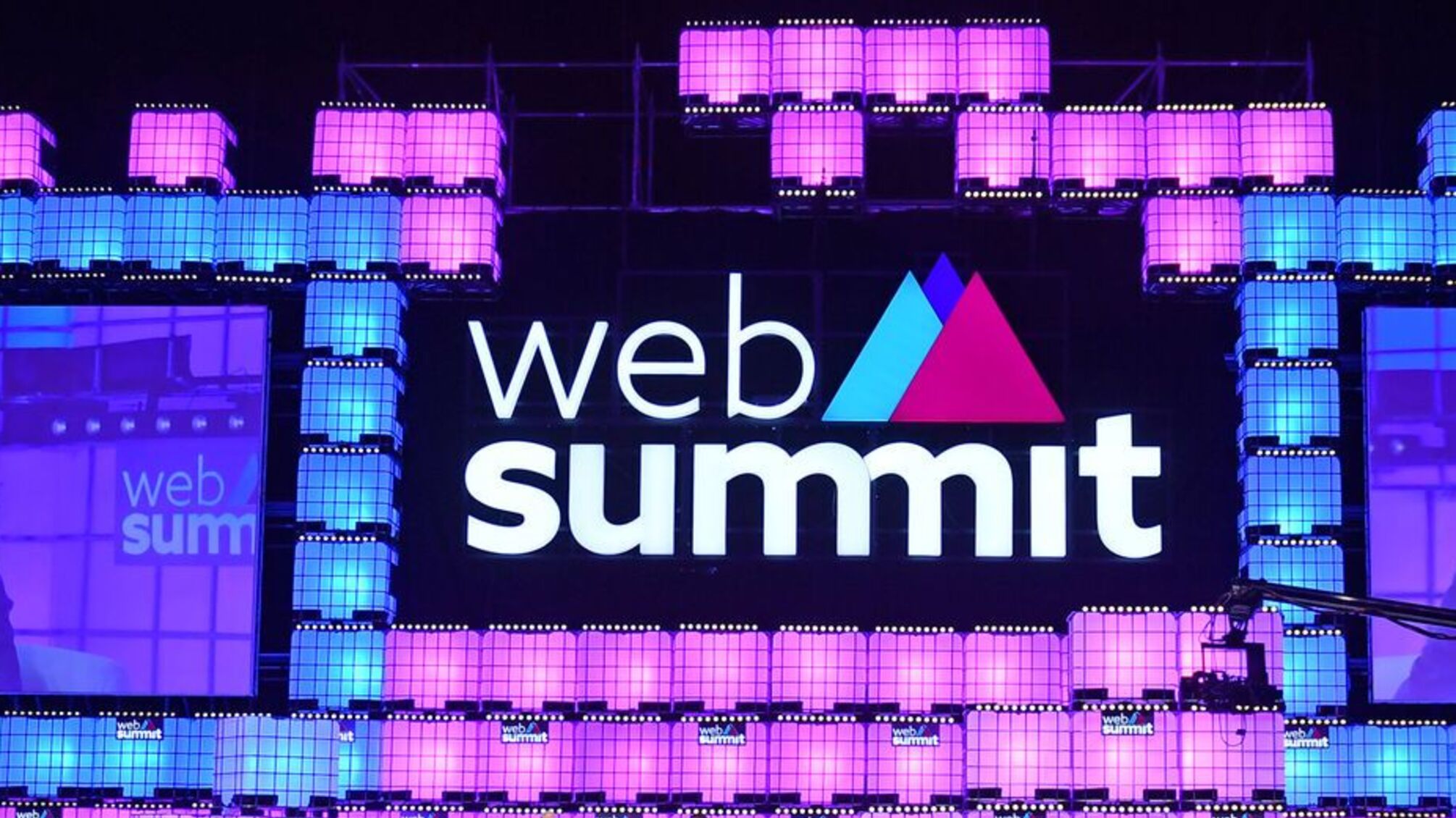 Украинцы сорвали выступление Юлии Навальной в Лиссабоне