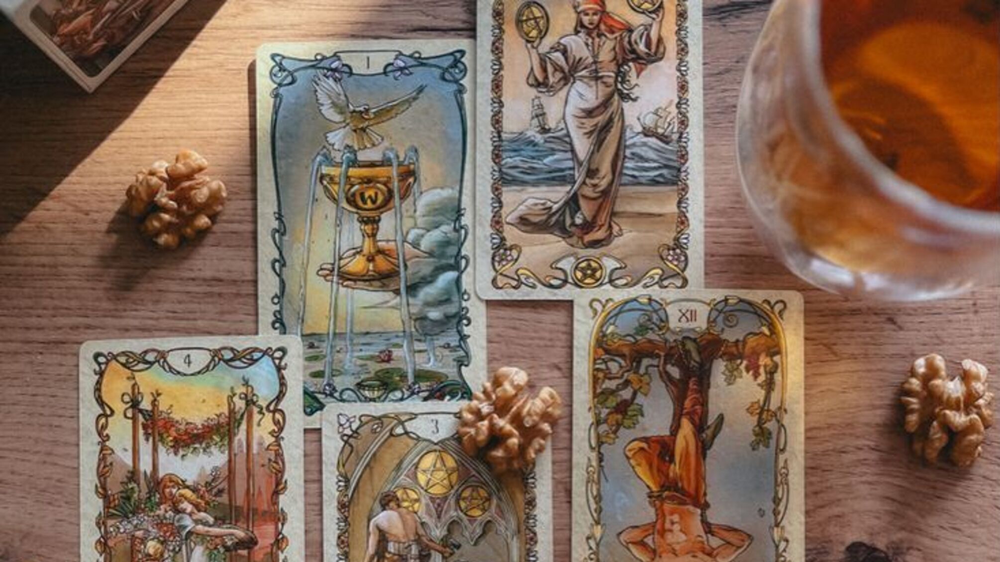 Що чекати від 14 листопада: карти дня для кожного знака зодіаку