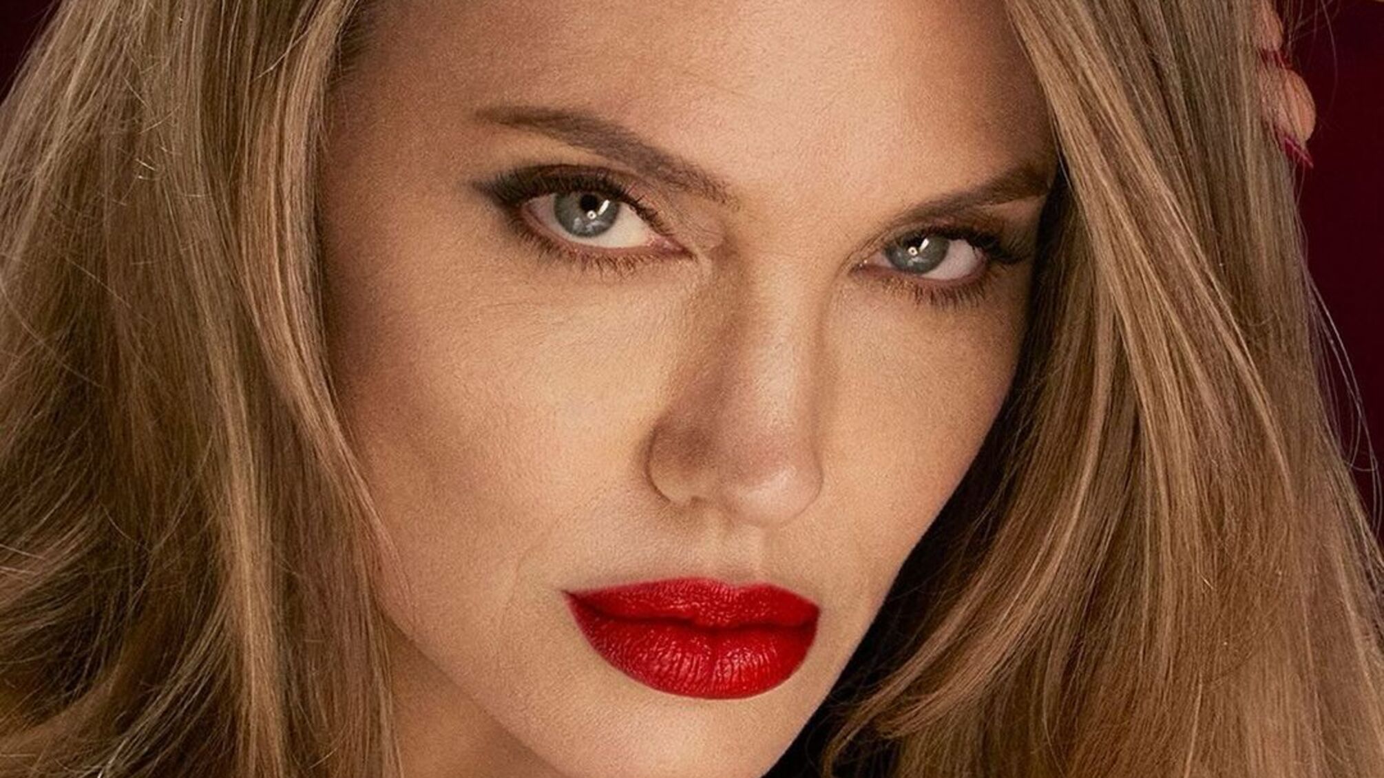 Анджеліна Джолі стала обличчям нової рекламної кампанії помад Tom Ford