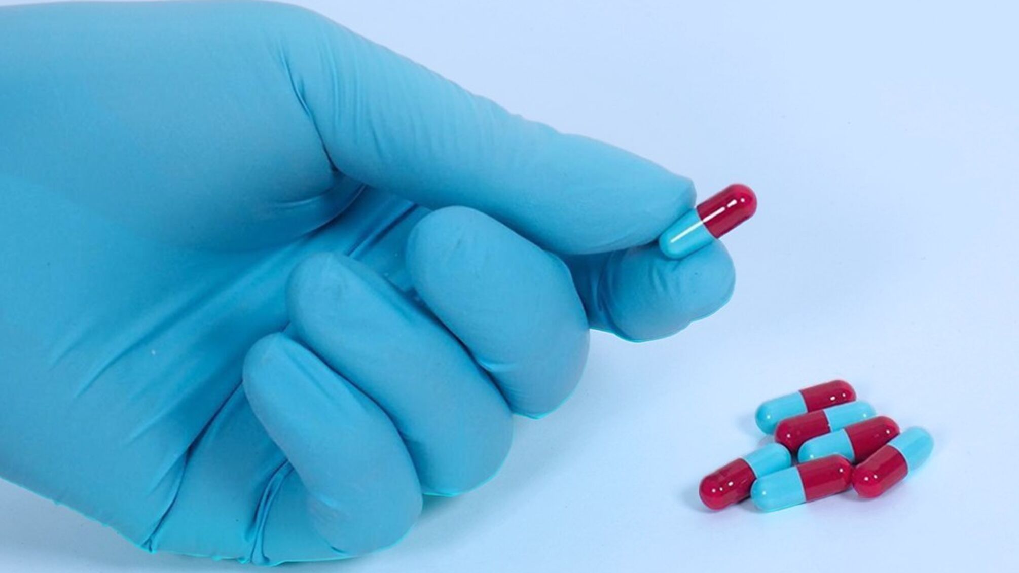 Антибіотикорезистентні патогени загрожують здоров'ю людей