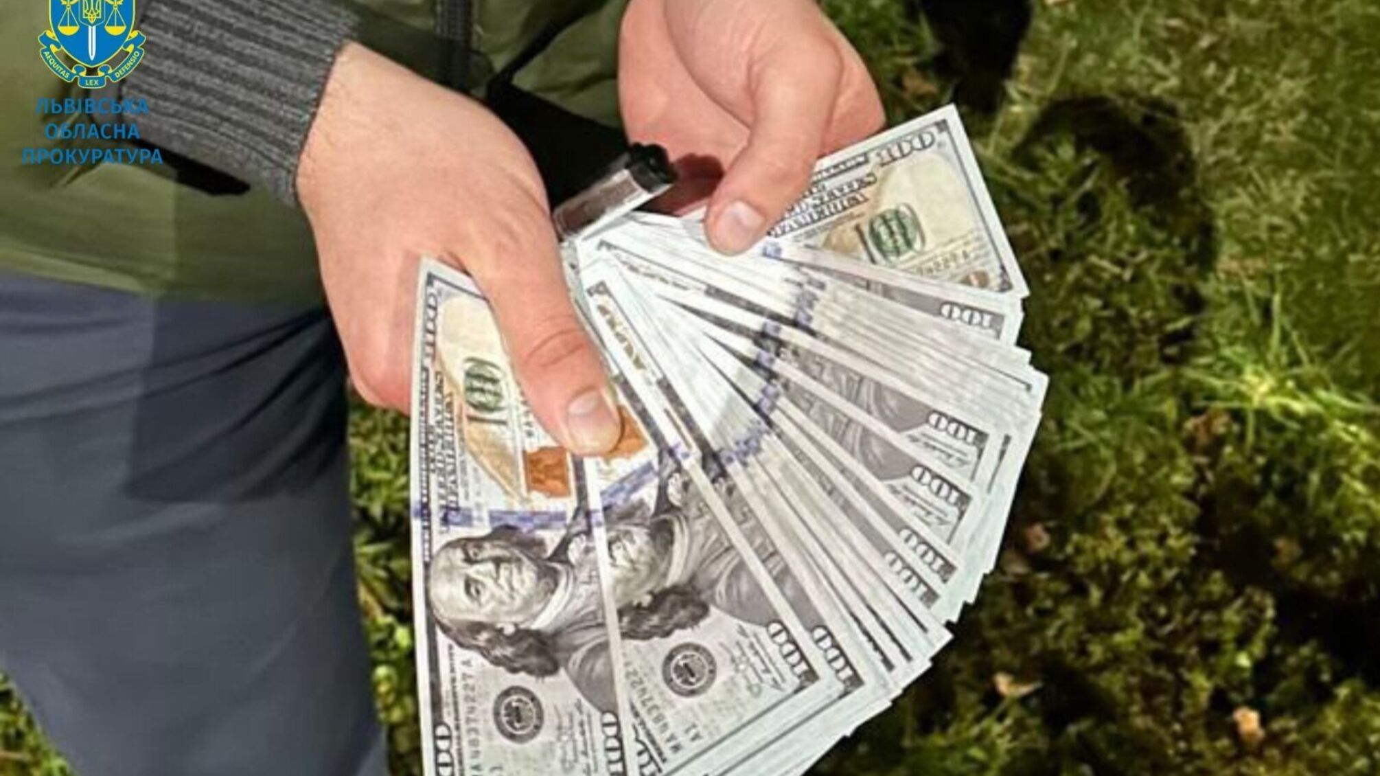 Во Львове задержана подозреваемая во взяточничестве